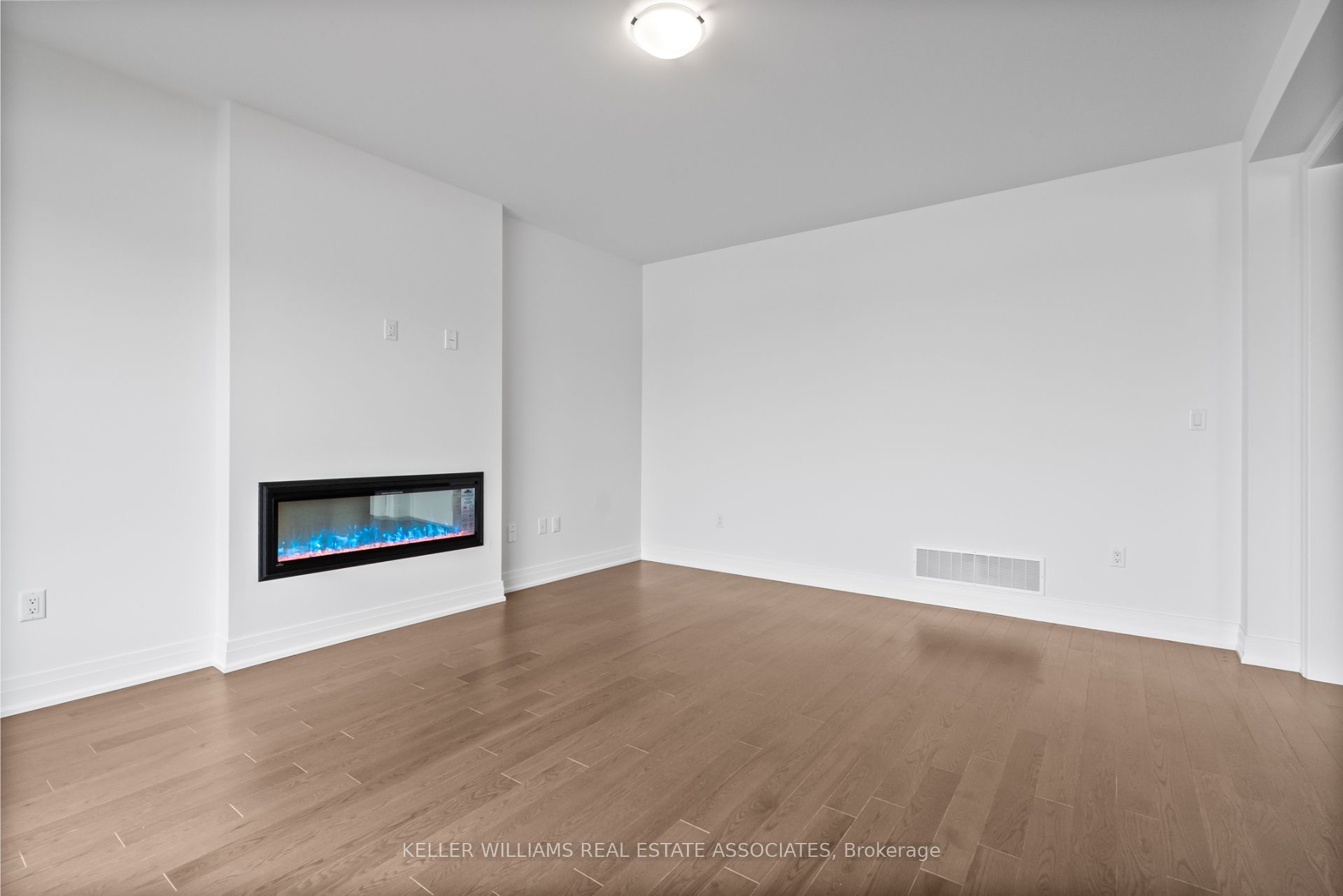 16 Aster Woods Drive