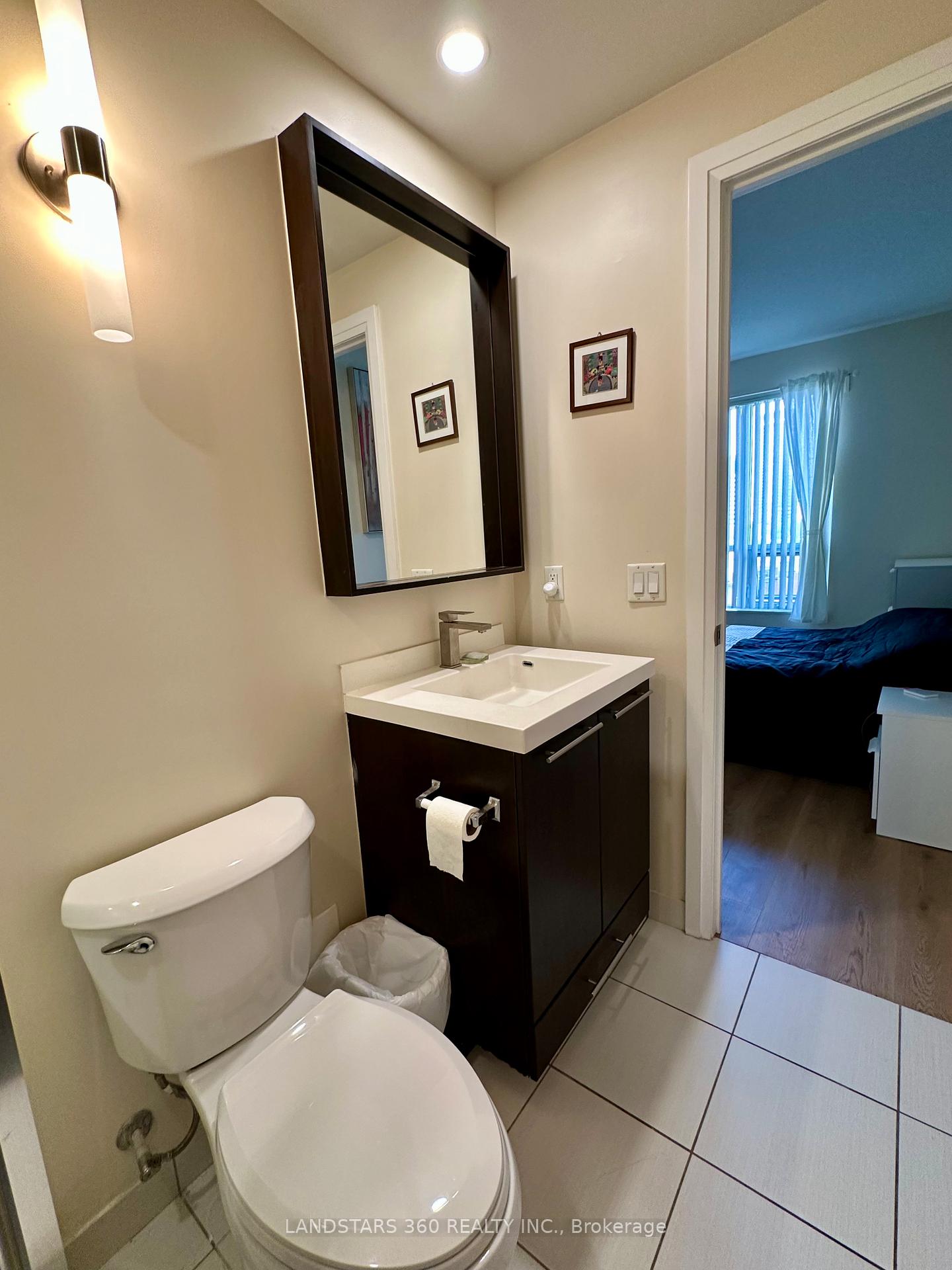 3 Bedrooms Condo at 100 Harrison Garden, Toronto For sale