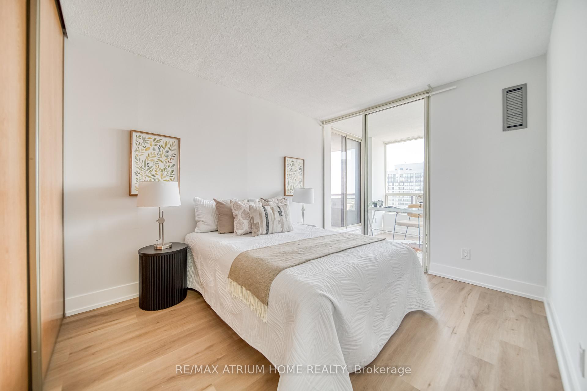3 Bedrooms Condo at 5765 Yonge, Toronto For sale