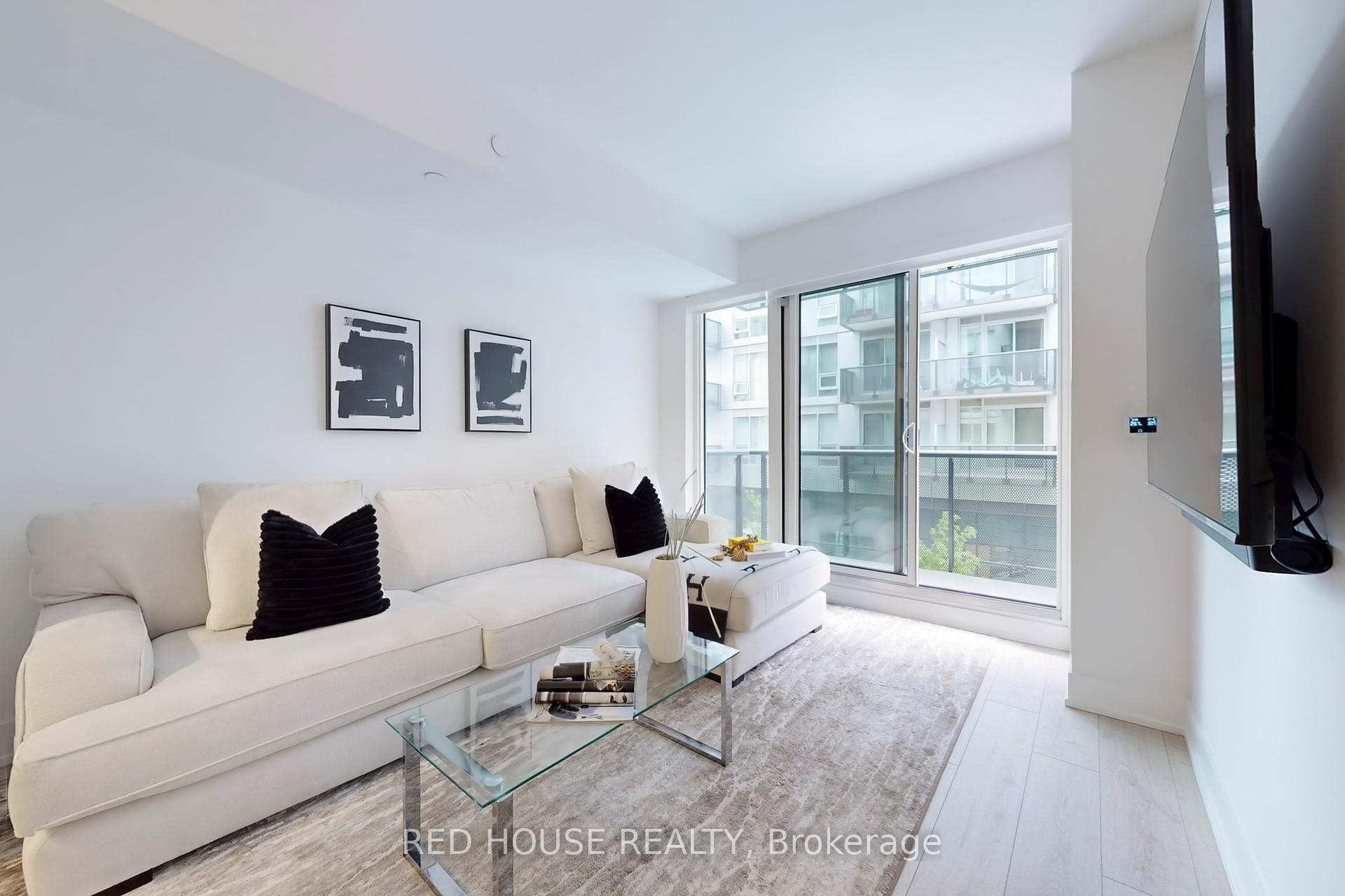 1 Bedroom Condo at 2450 Old Bronte, Oakville For sale