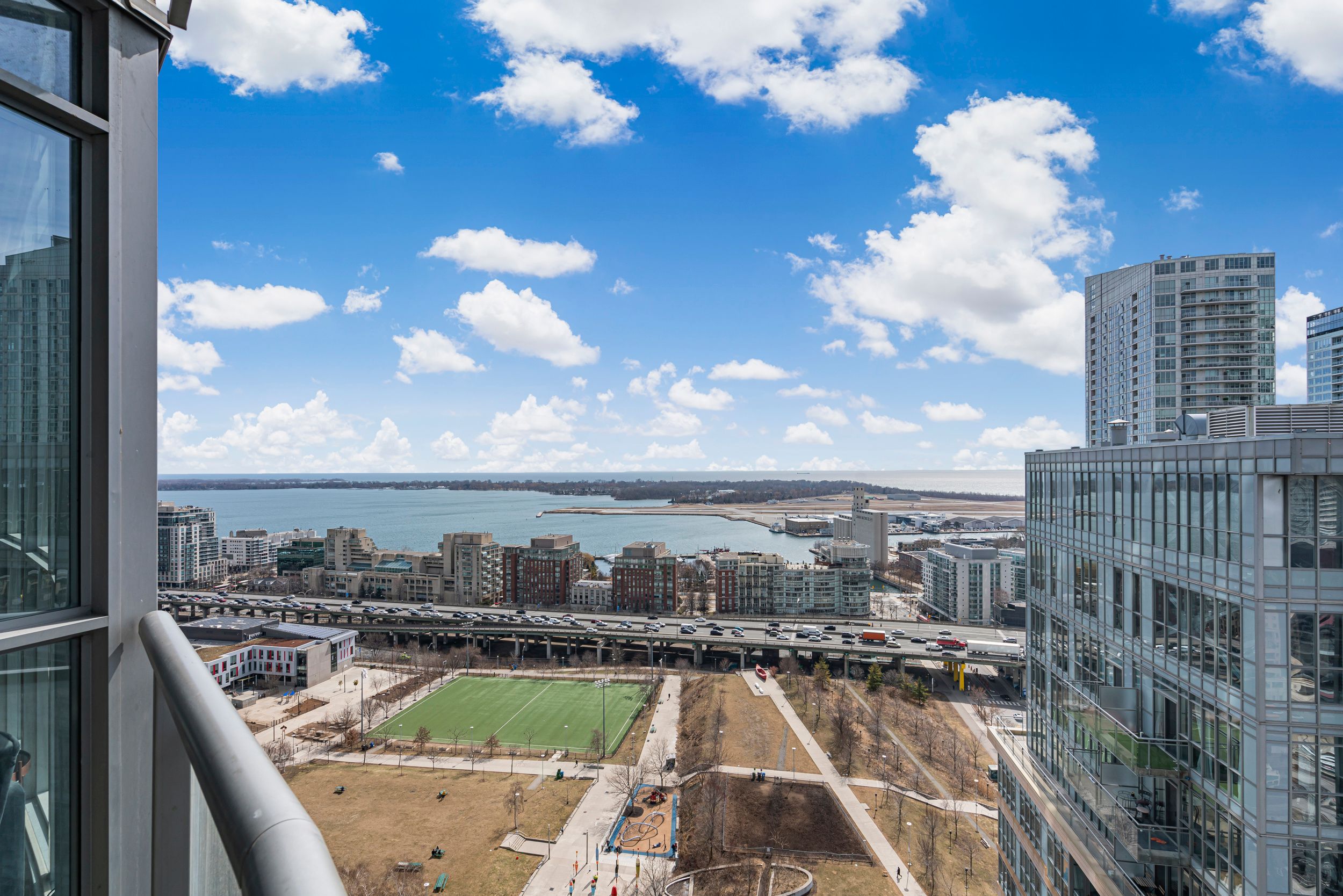 21 Iceboat Terrace 2909
