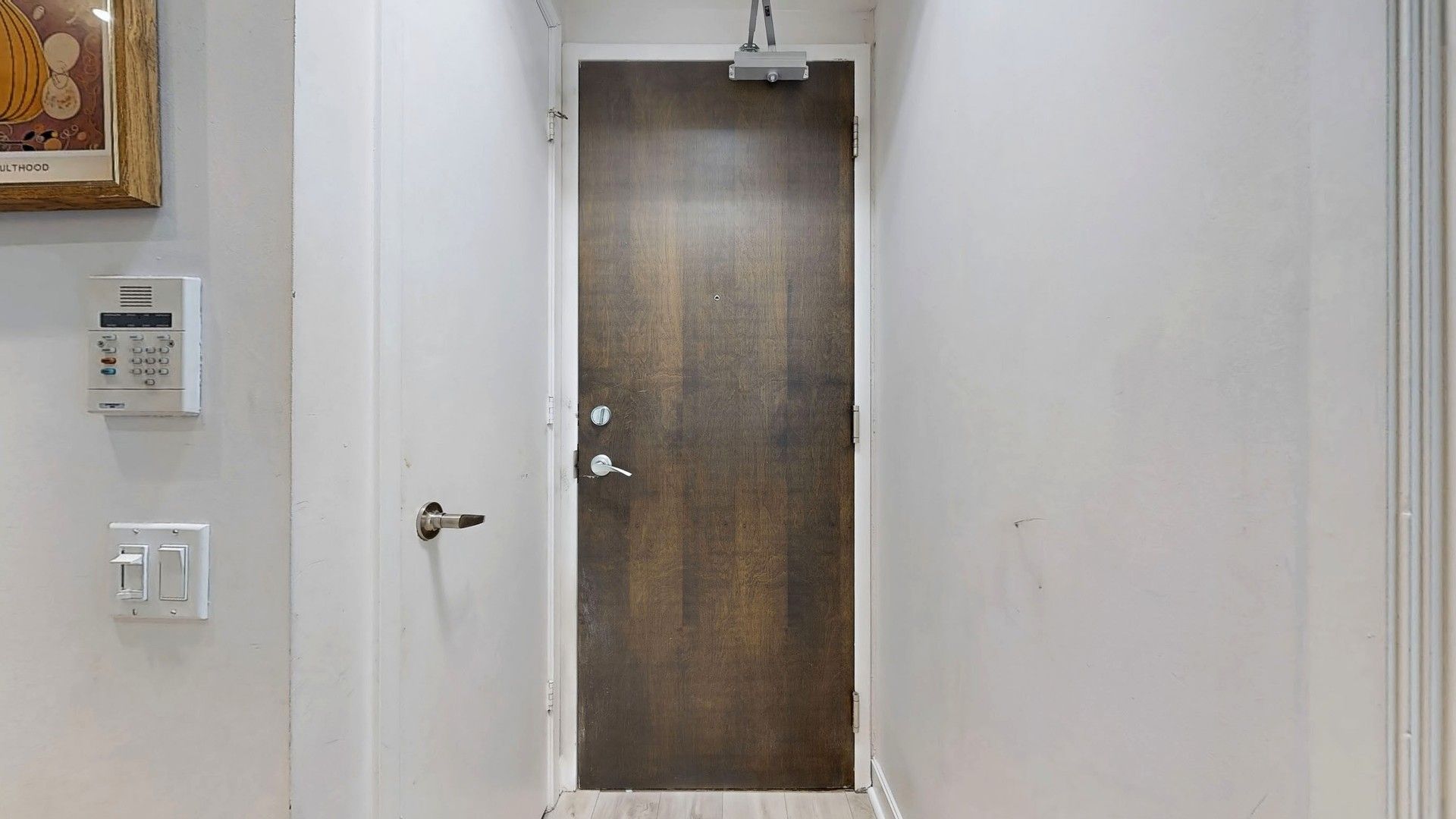 85 Bloor Street E 903