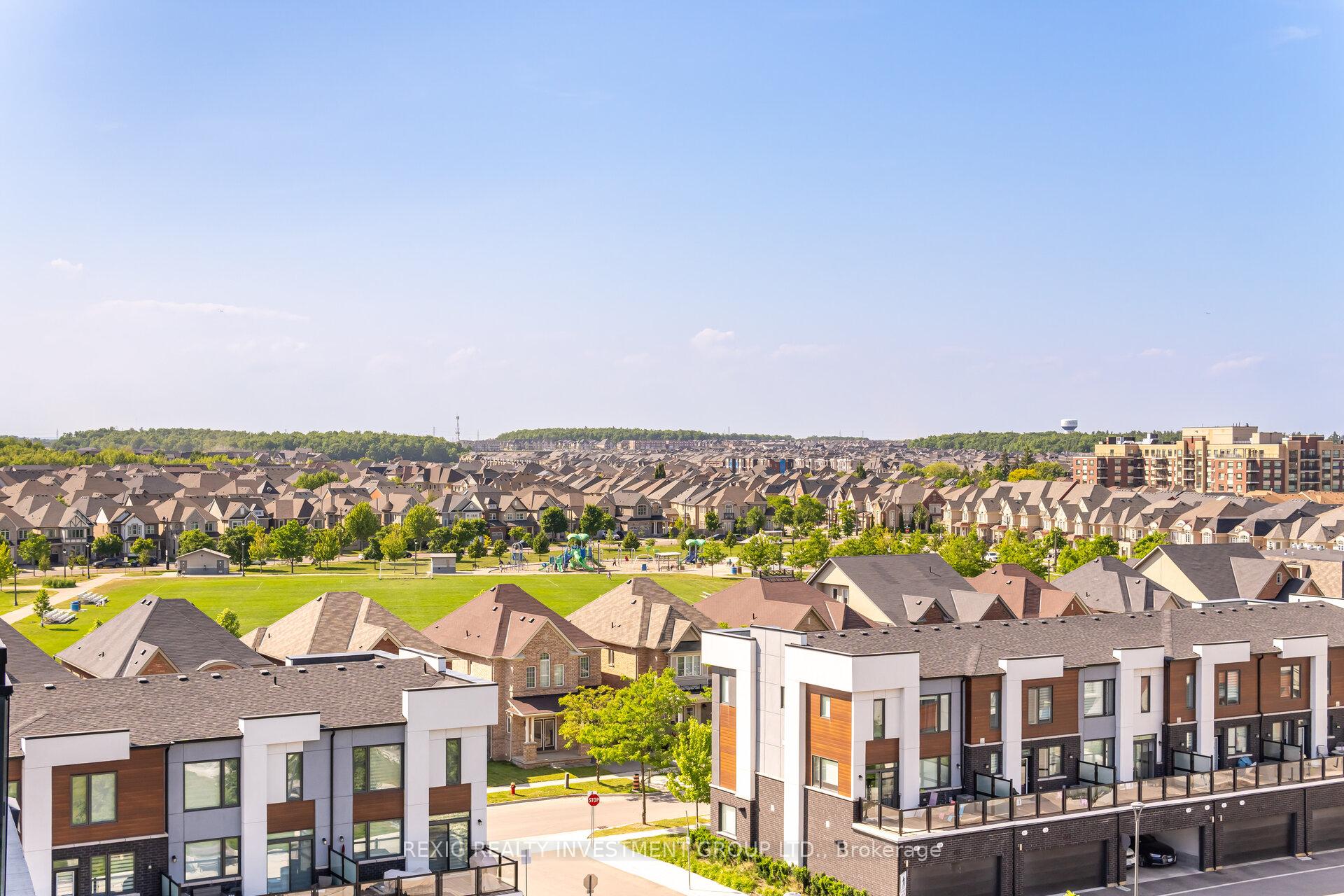 2 Bedrooms Condo at 95 DUNDAS, Oakville For sale