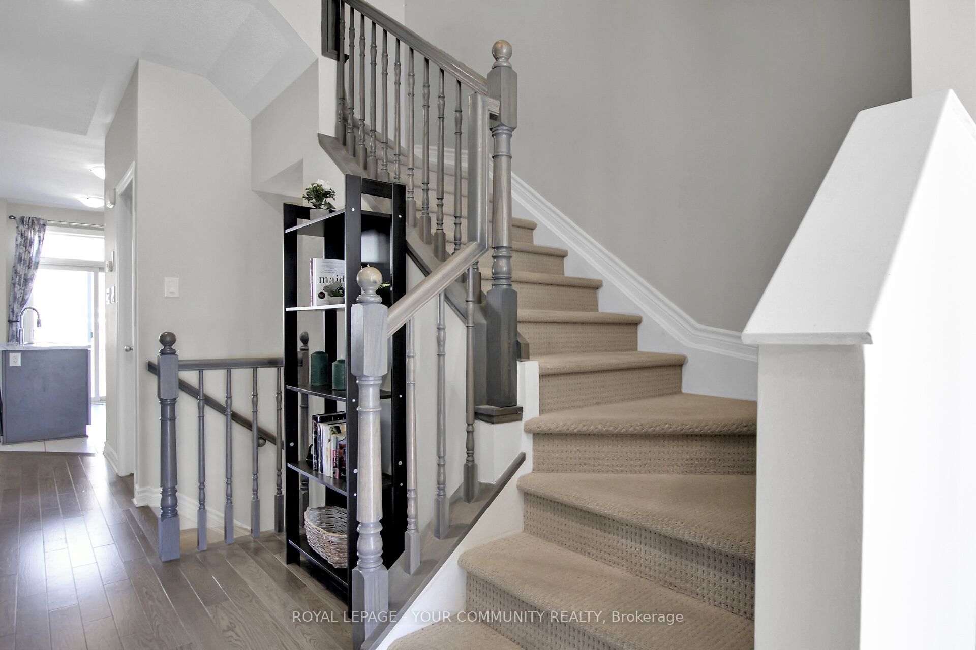 910 Kilbirnie Drive, Barrhaven, ON K2J 6G5