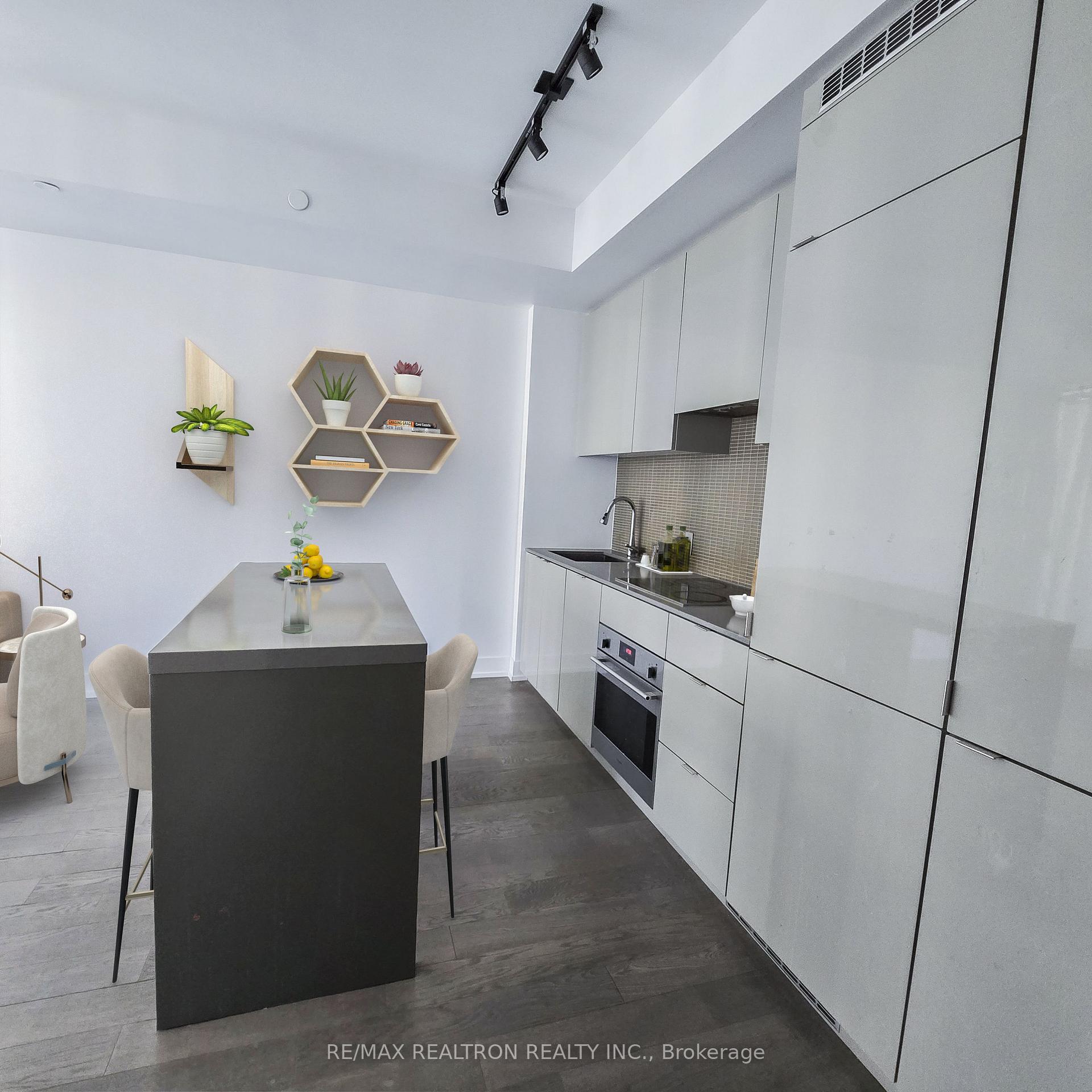 2 Bedrooms Condo at 7 Grenville, Toronto For sale