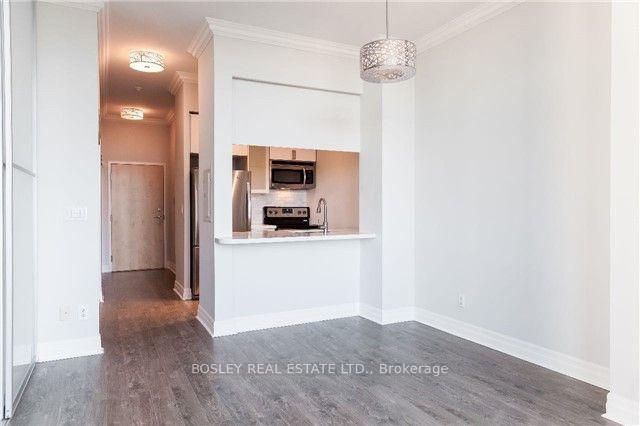 1 Bedroom Condo at 8 Scollard, Toronto For sale