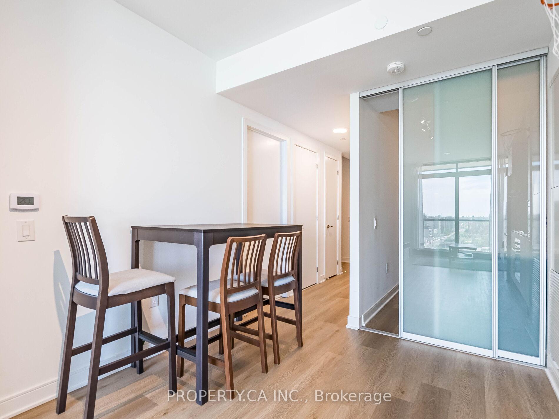3 Bedrooms Condo at 86 Dundas, Mississauga For sale
