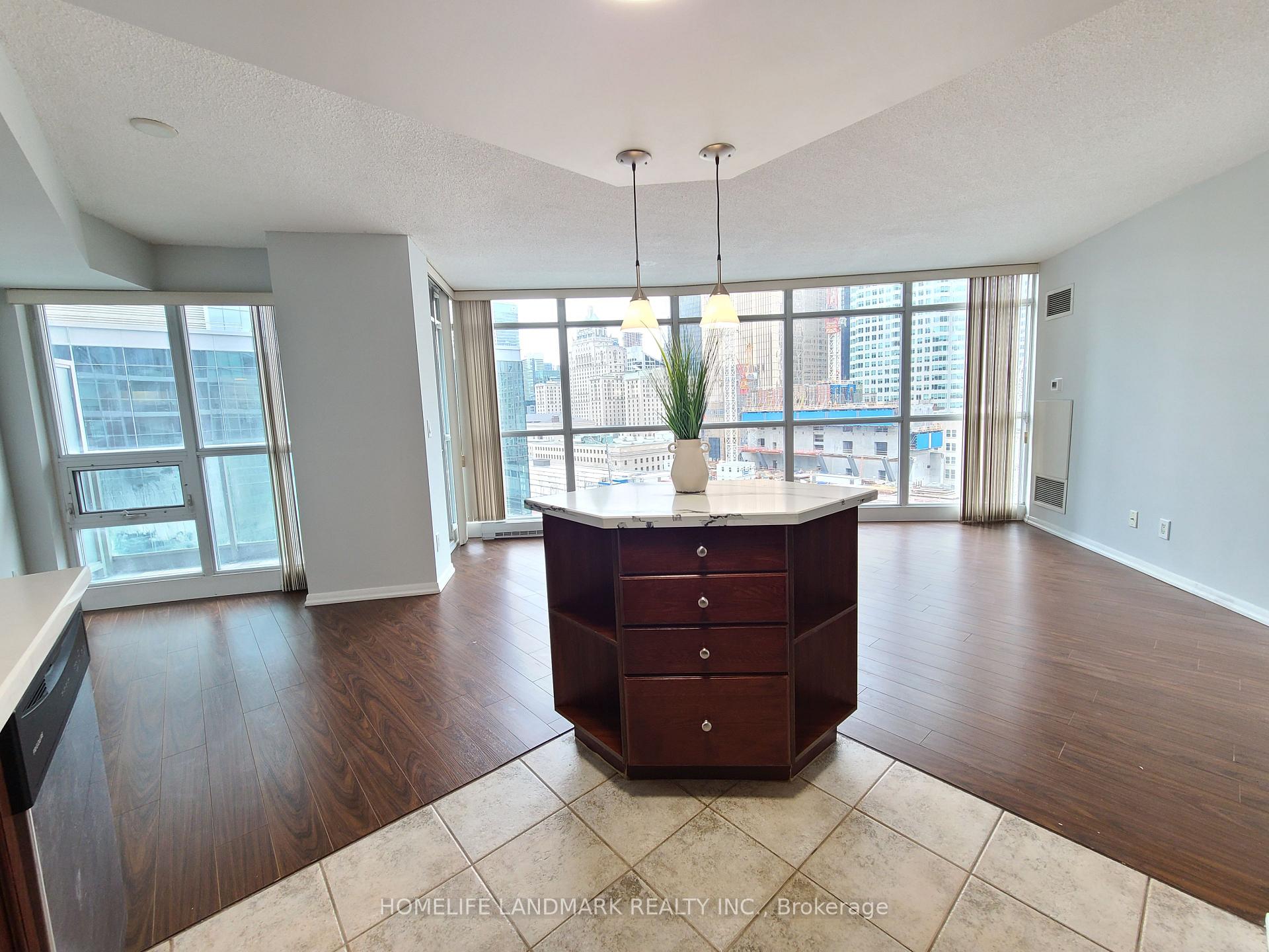 1 Bedroom Condo at 18 Yonge, Toronto For sale