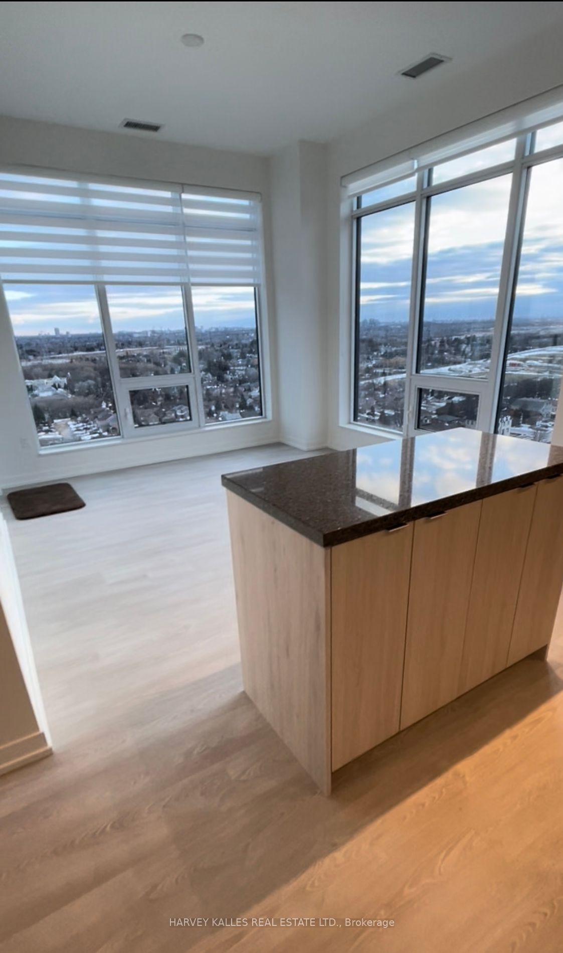 8868 Yonge Street 1808E
