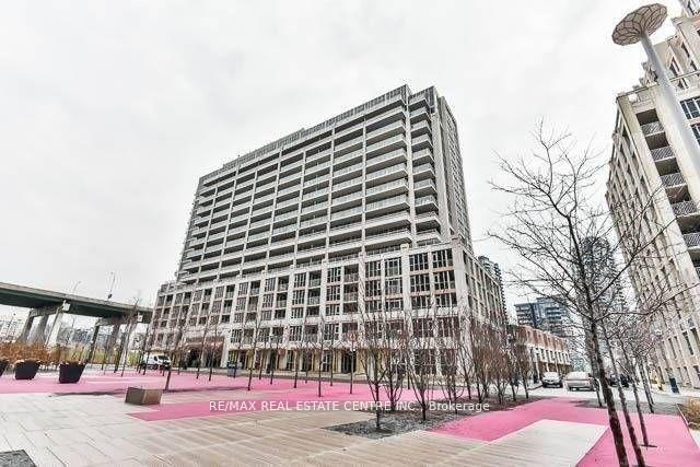 3 Bedrooms Condo at 35 Bastion, Toronto For sale