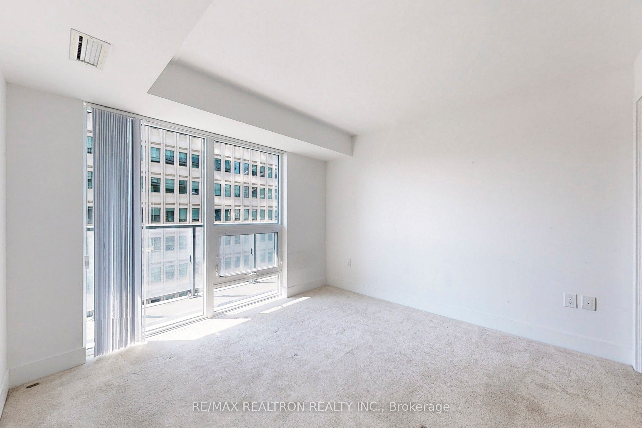 955 Bay Street, #1709