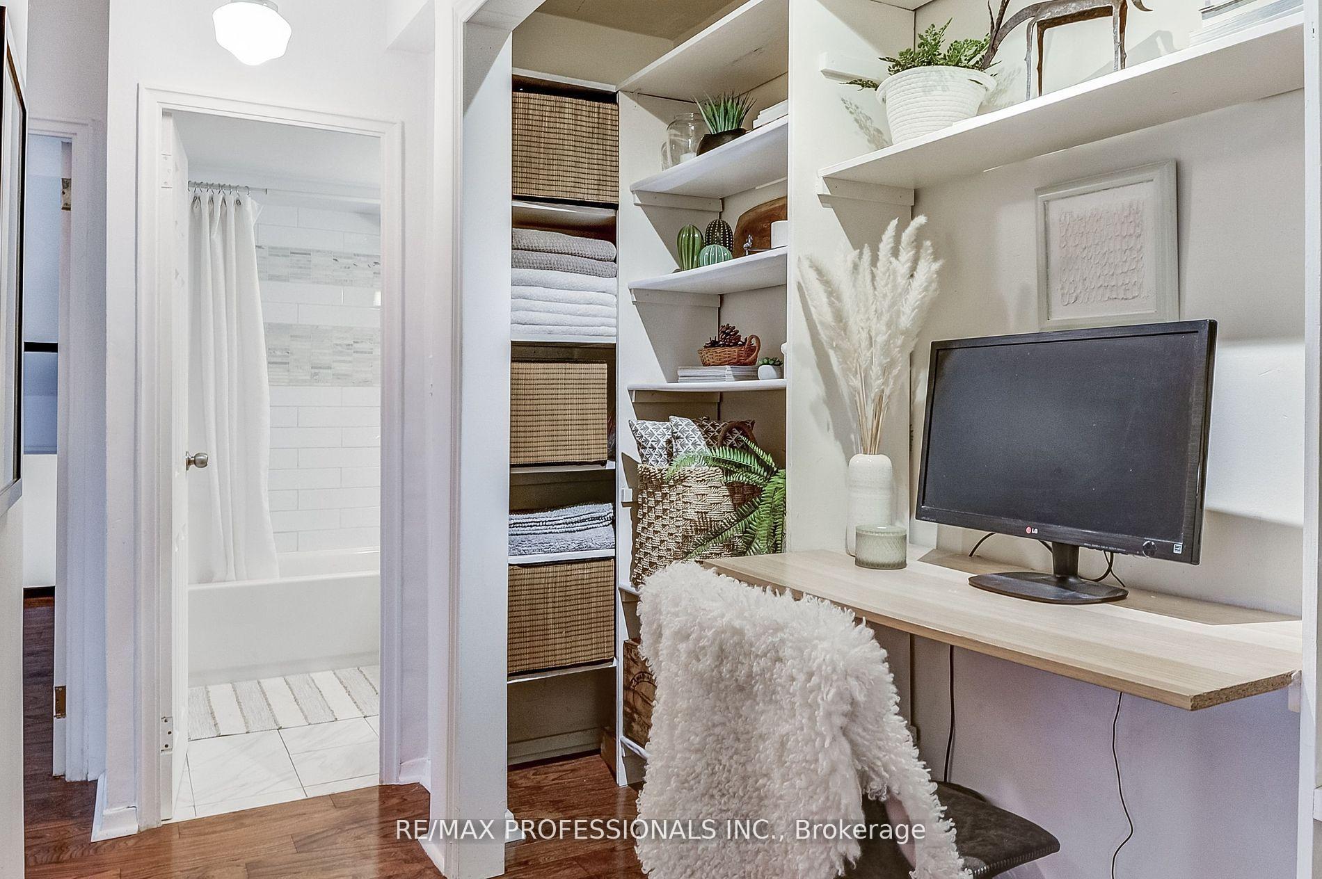 2 Bedrooms Co-op at 100 Coe Hill, Toronto For sale
