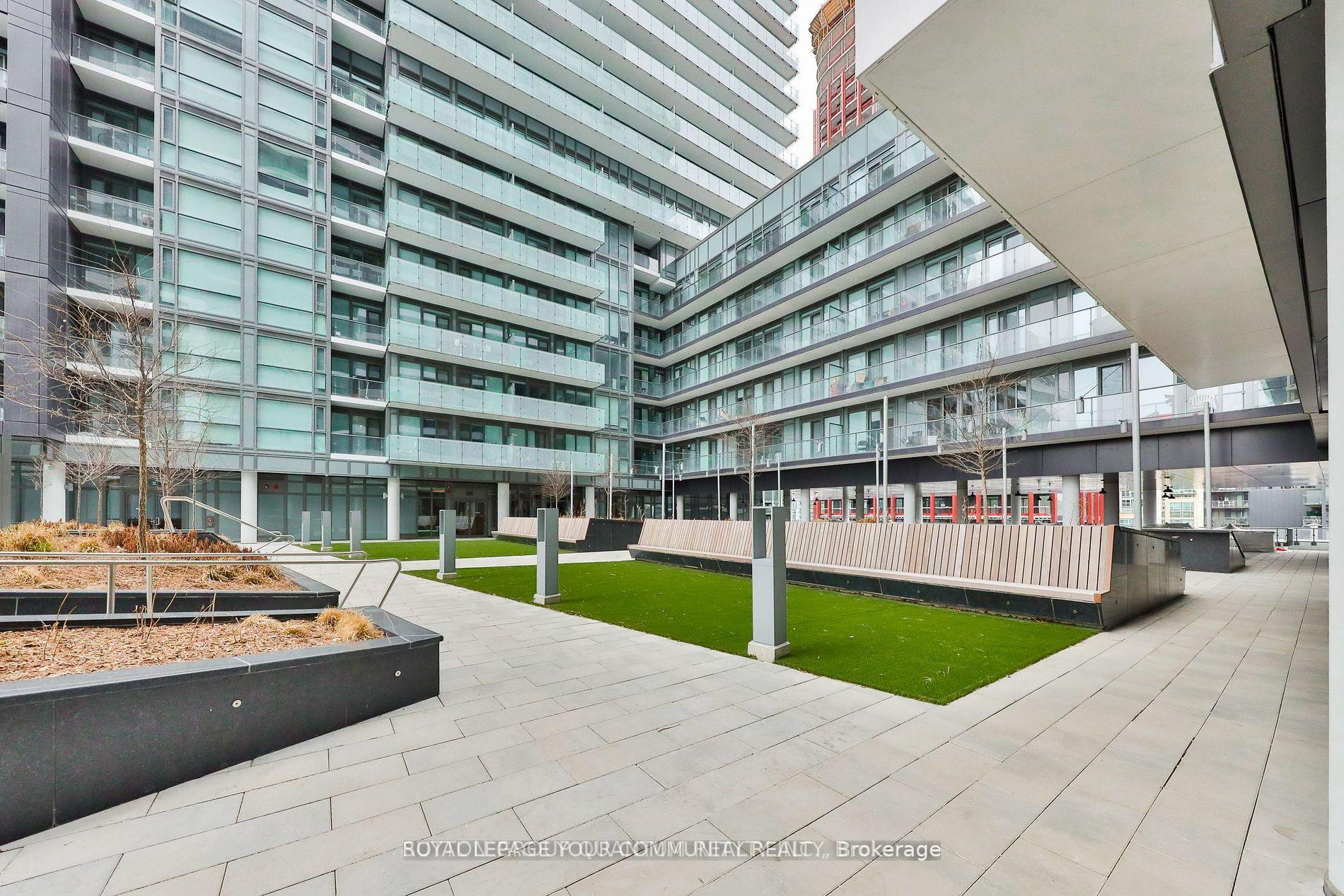 2 Bedrooms Condo at 60 Princess,  Toronto For sale