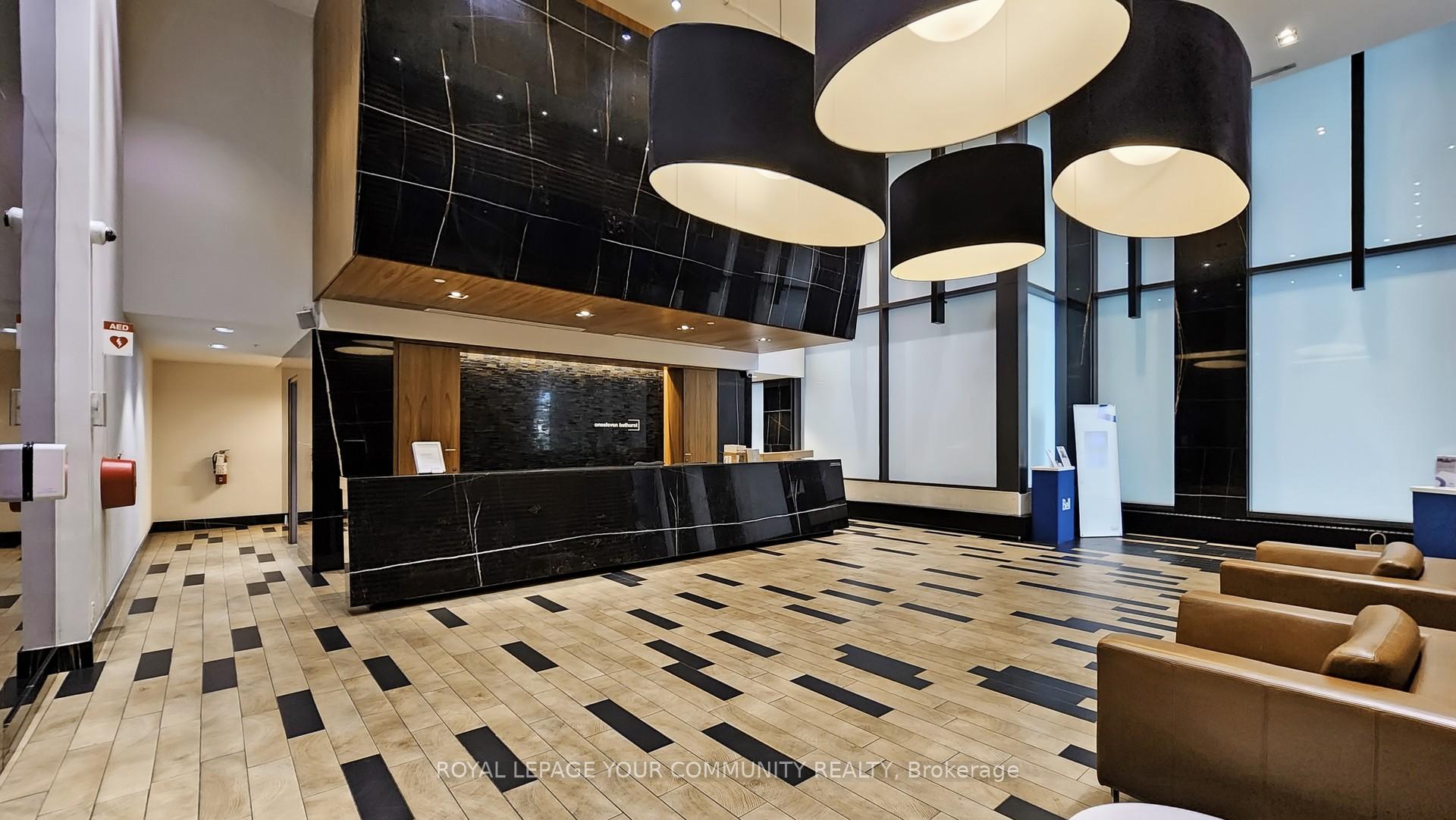 2 Bedrooms Condo at 111 Bathurst, Toronto For sale