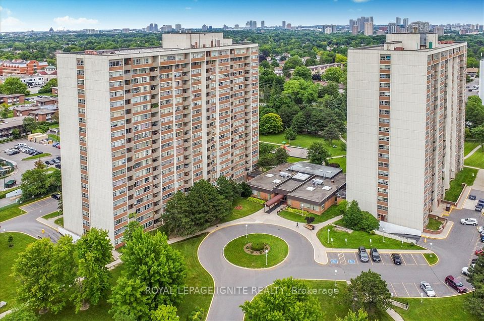 25 Silver Springs