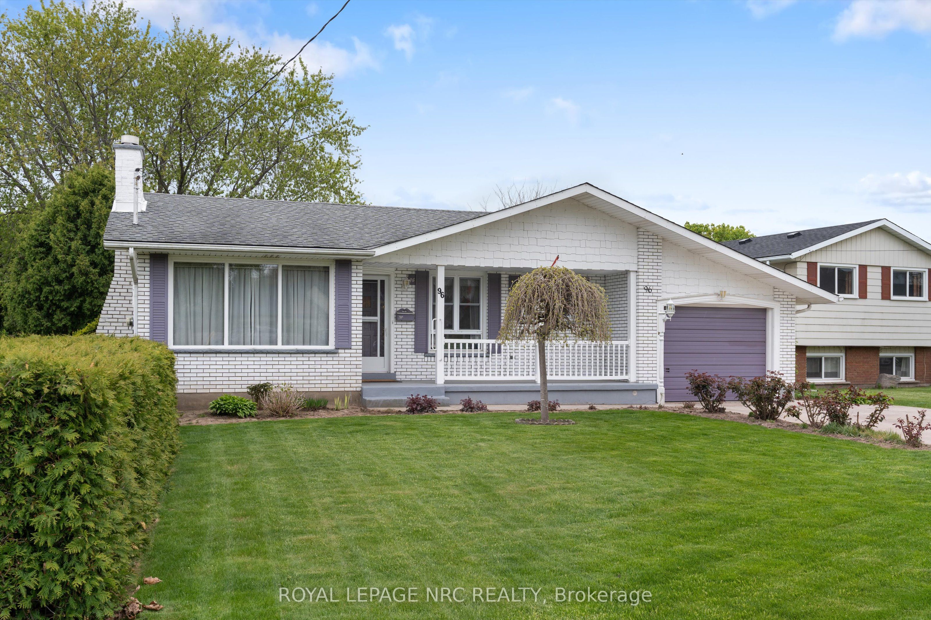 96 Lakeshore Road