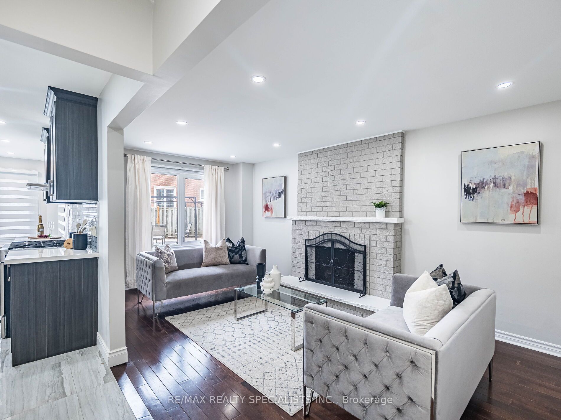 5 Brookview Road