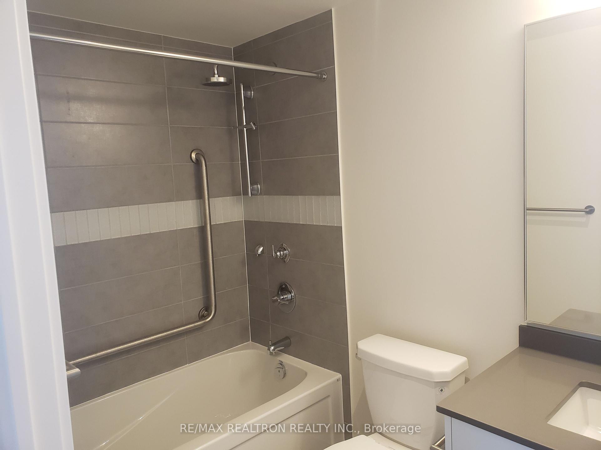 2 Bedrooms Condo at 99 John, Toronto For sale