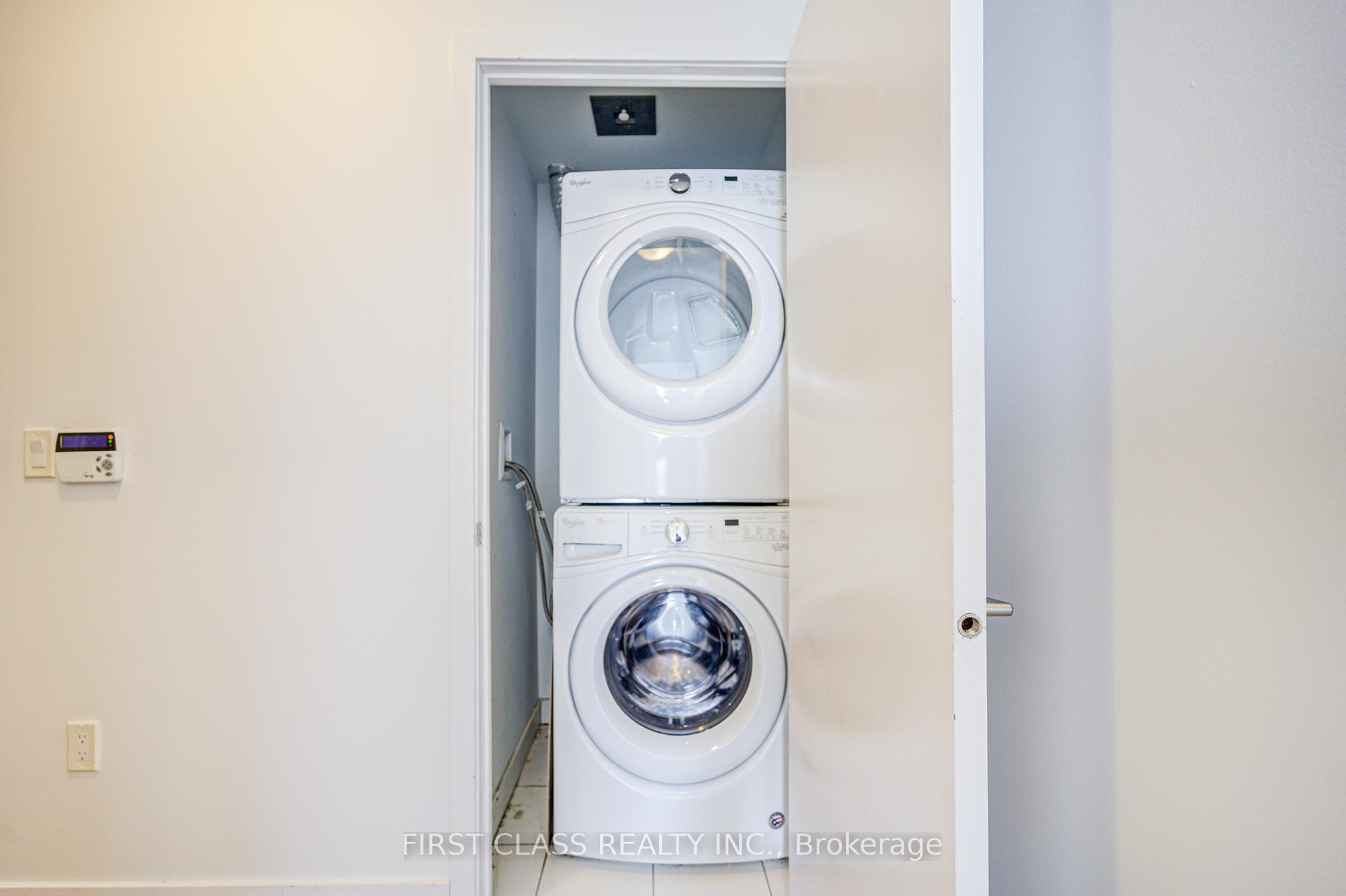 2 Bedrooms Condo at 20 Shore Breeze, Toronto For sale