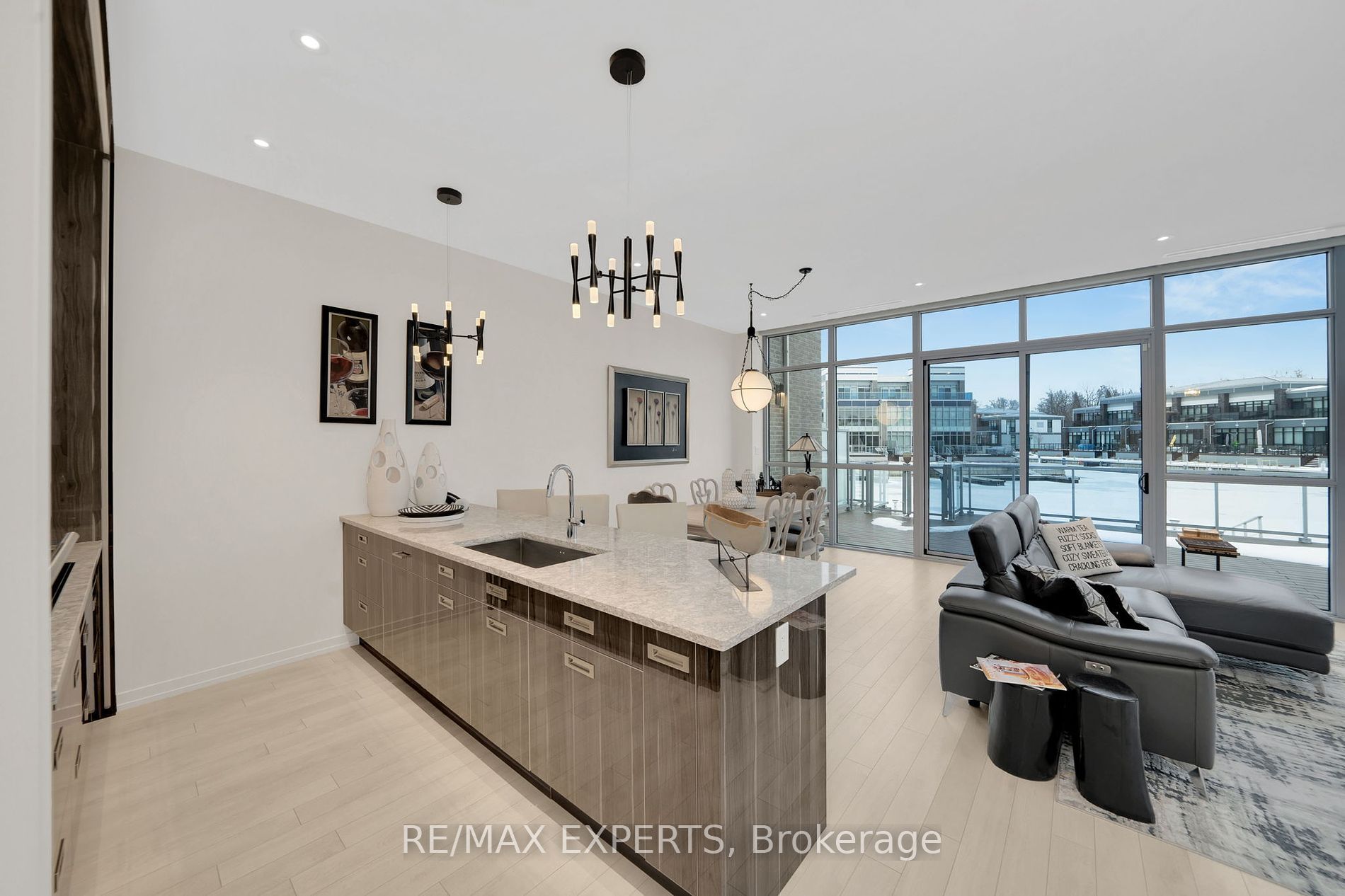 3692 Ferretti Court