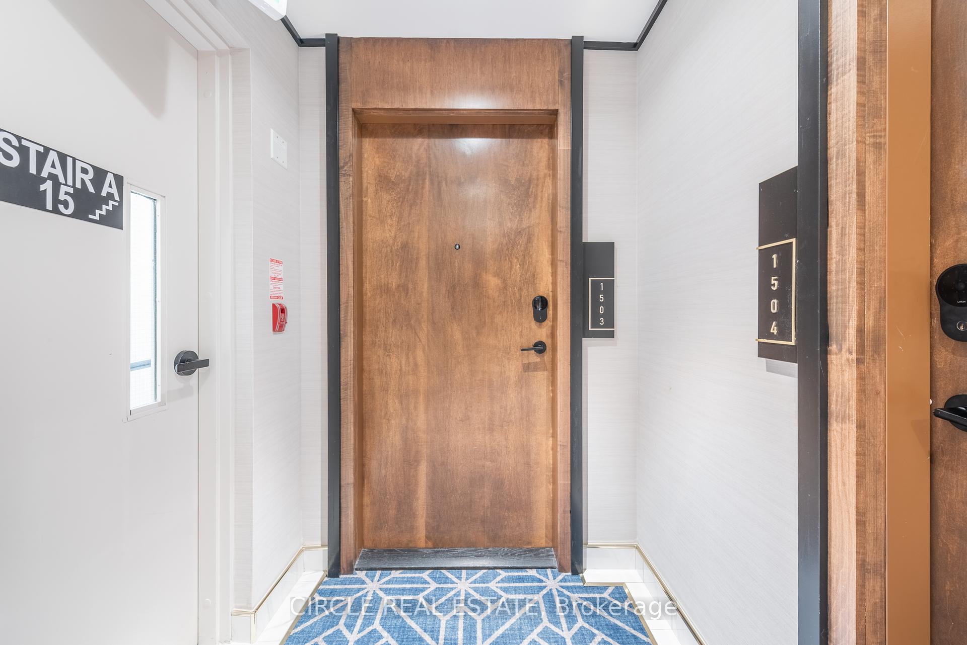 2 Bedrooms Condo at 120 Eagle Rock,  Vaughan For sale