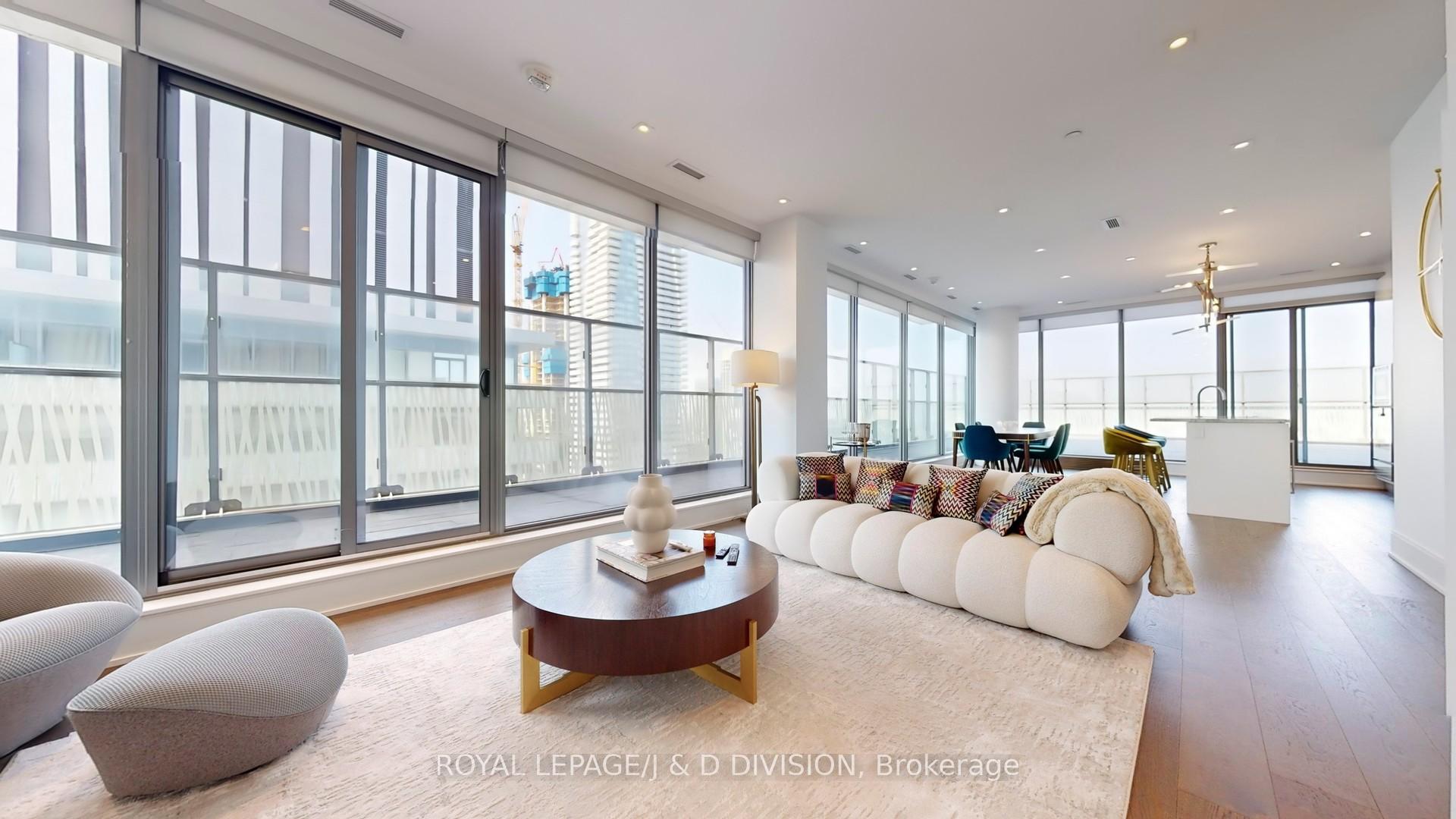 2 Bedrooms Condo at 50 Charles,  Toronto For sale