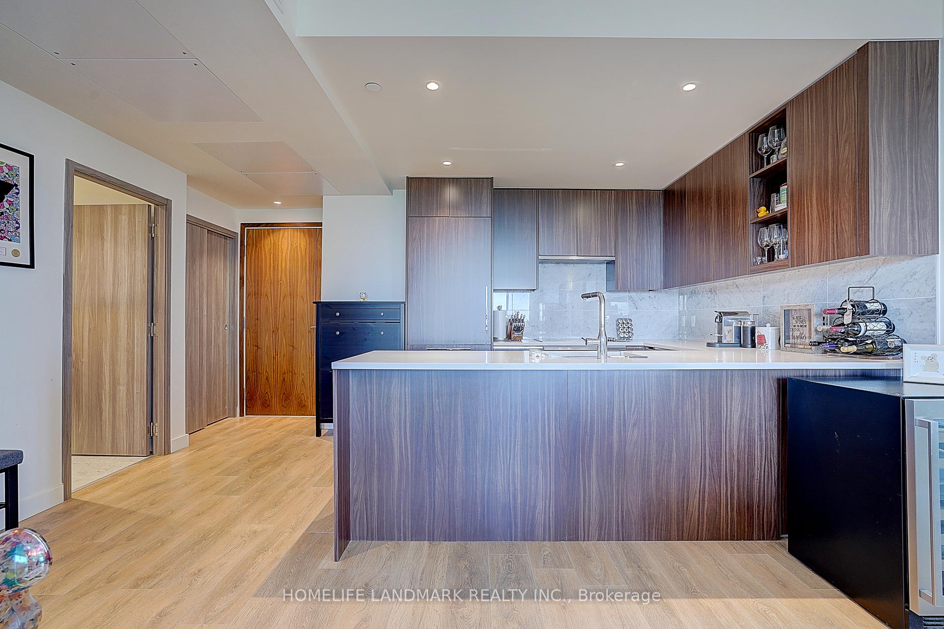 3 Bedrooms Condo at 85 Mcmahon, Toronto For sale