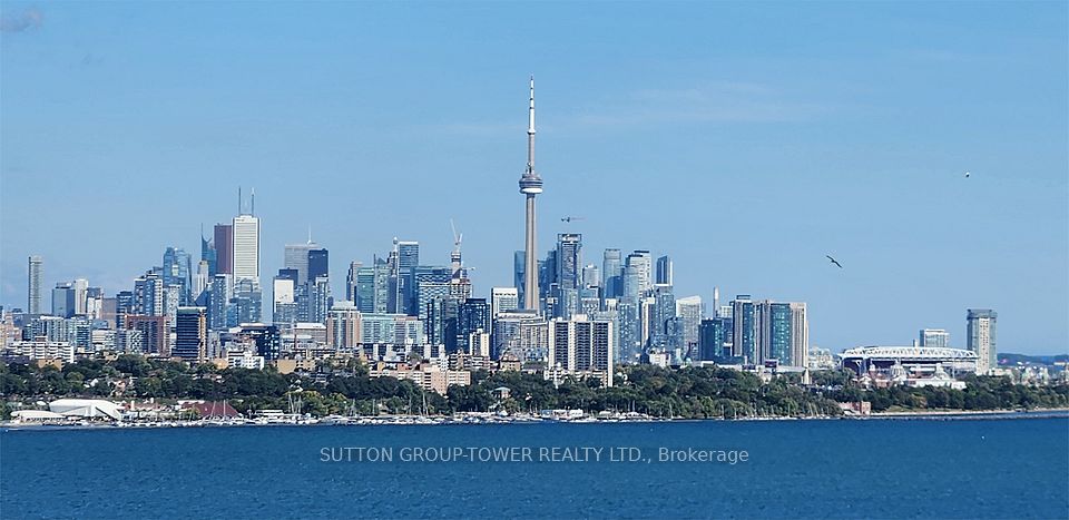 2121 Lake Shore