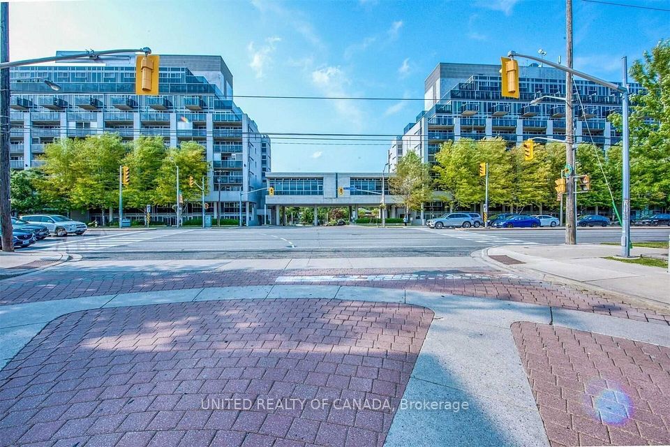 1040 The Queensway