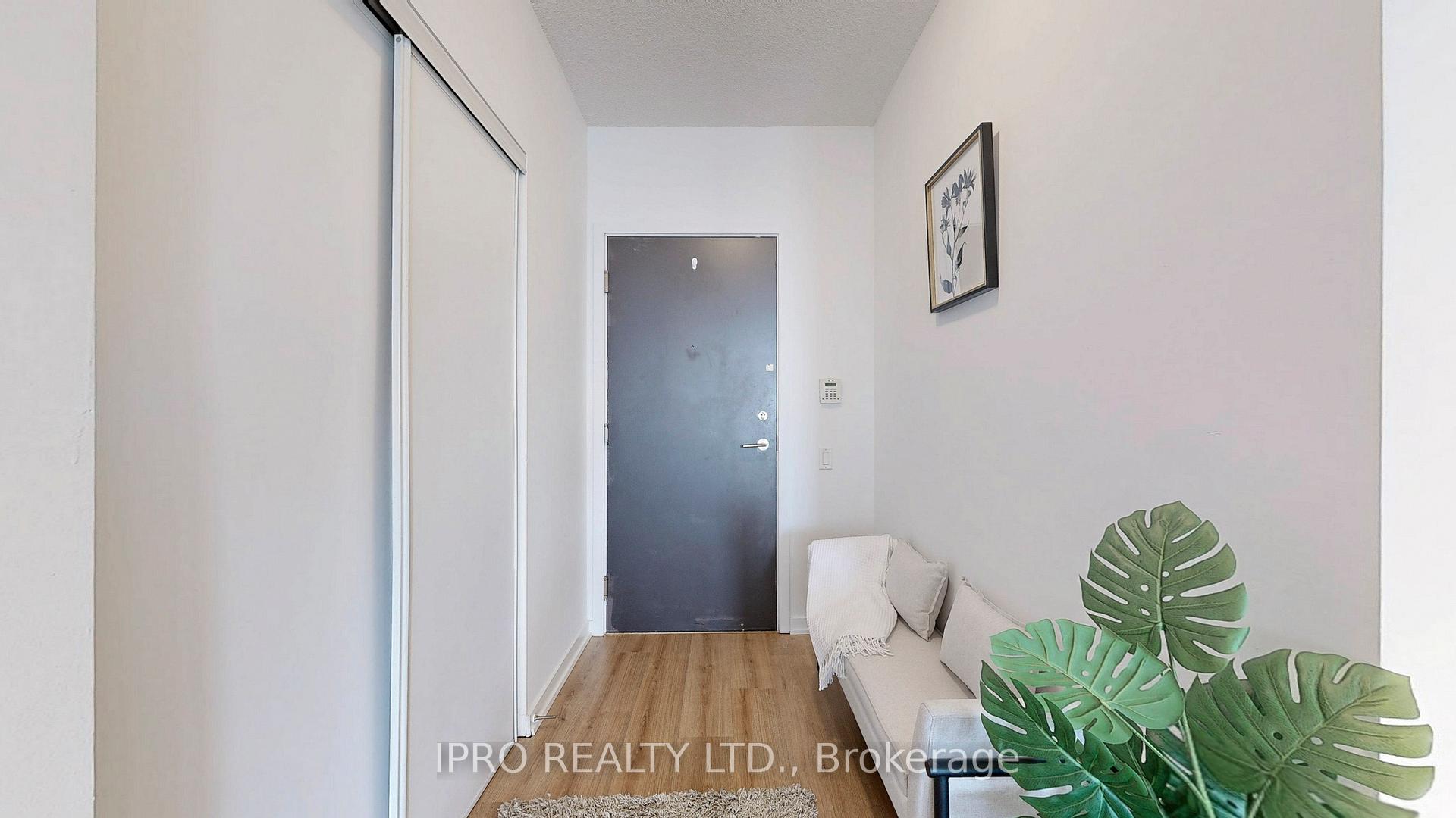 3 Bedrooms Condo at 103 The Queensway, Toronto For sale