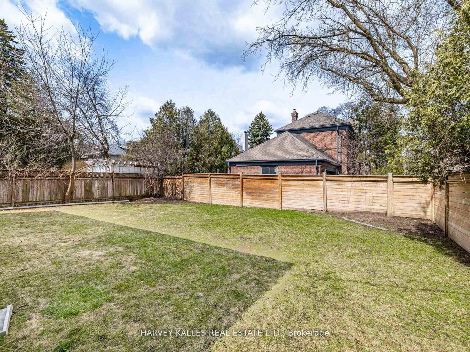 2 Silverwood Avenue