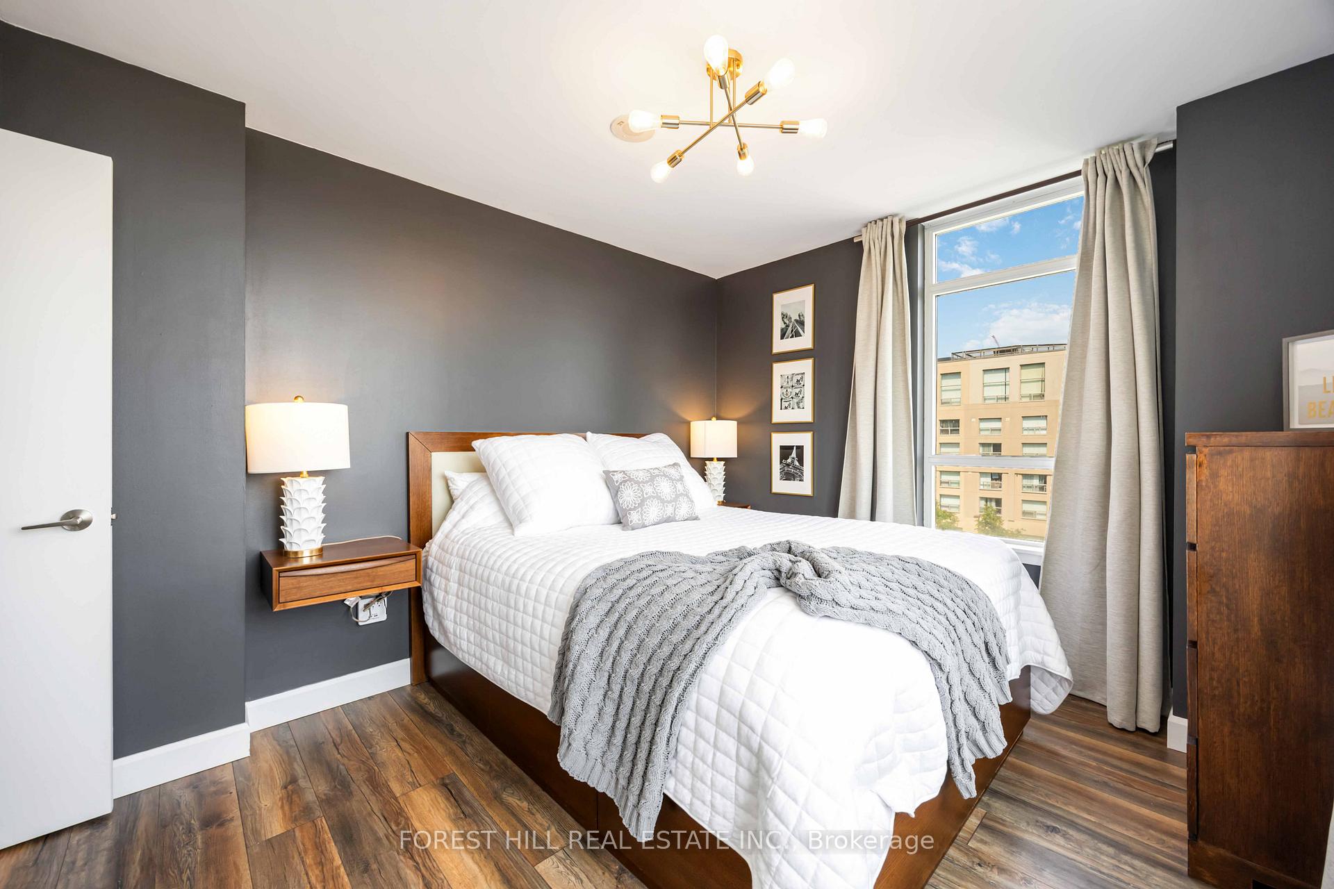 2 Bedrooms Condo at 812 Lansdowne, Toronto For sale