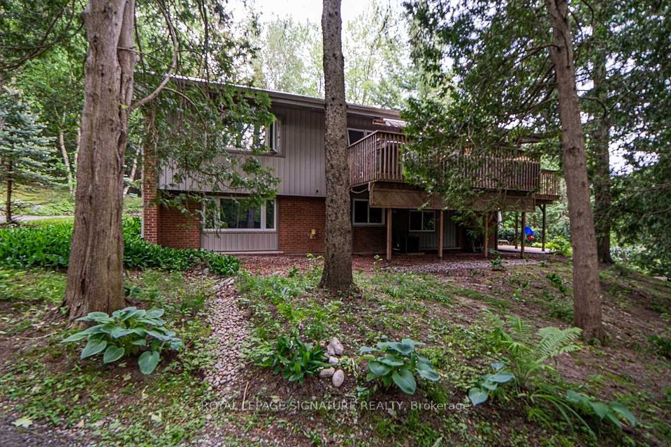 3225 Greenwood