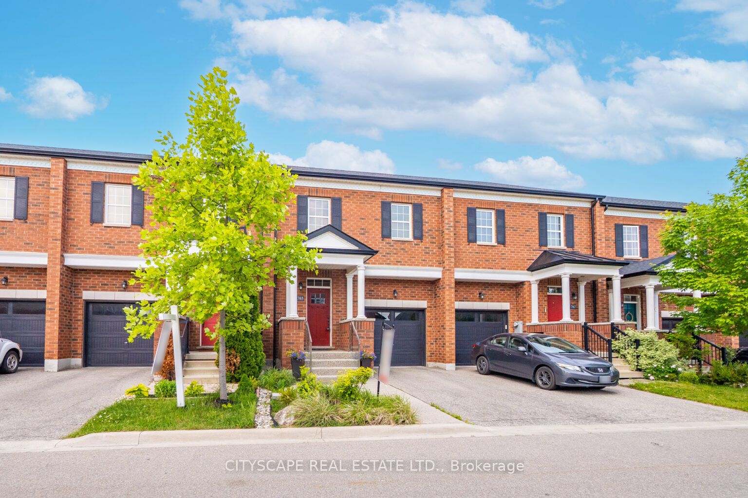 765 Banks Crescent
