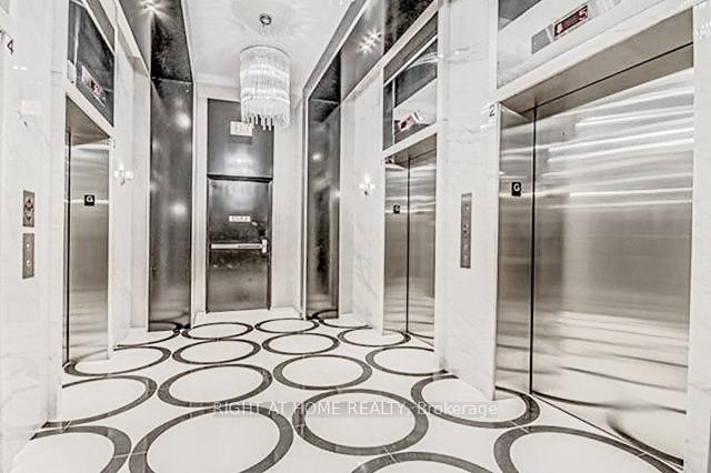 2 Bedrooms Condo at 56 Annie Craig, Toronto For sale
