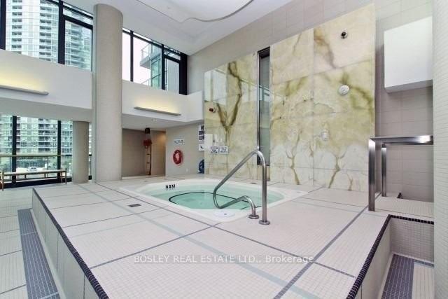 1 Bedroom Condo at 209 Fort York, Toronto For sale