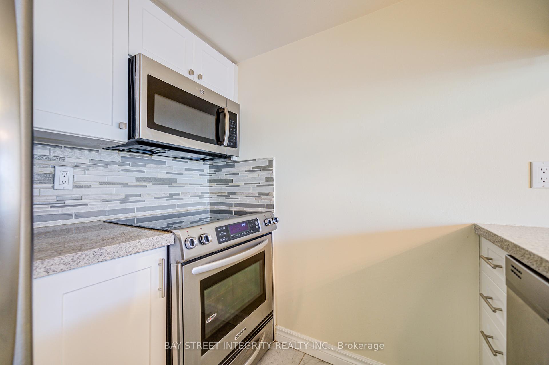 1 Bedroom Condo at 38 Elm, Toronto For sale