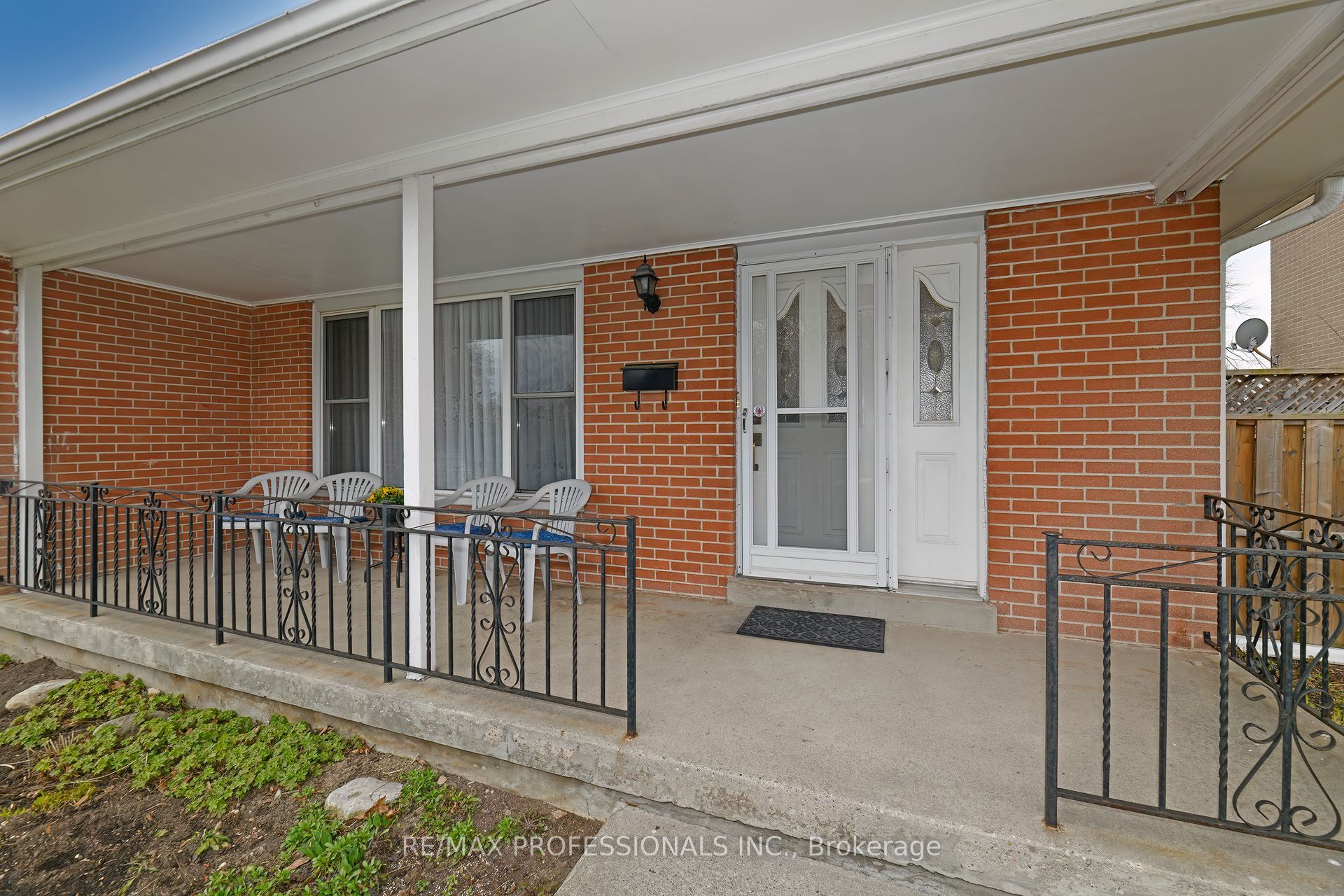 11 Pegasus Trail, Toronto, ON M1G 3N3