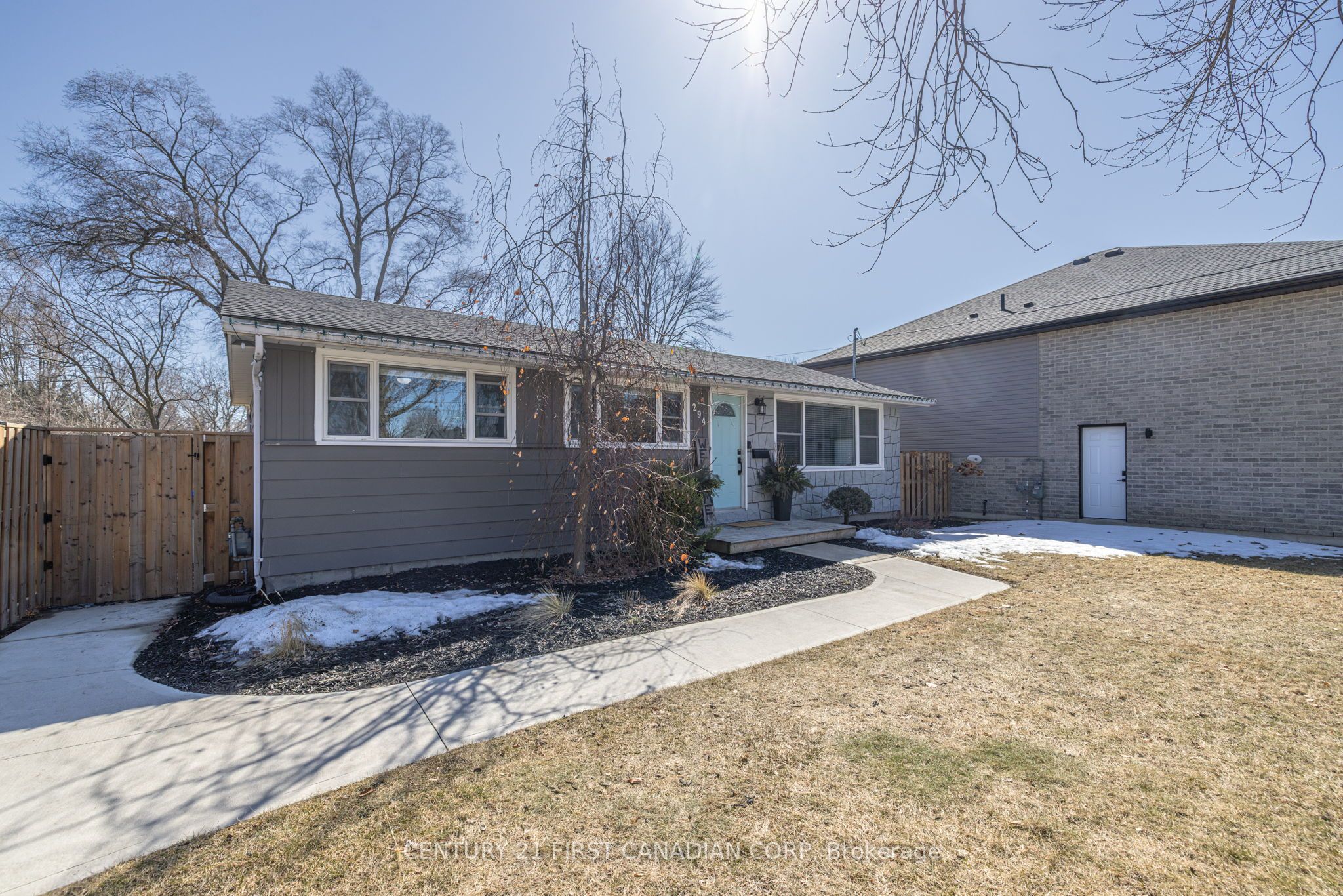 294 Burns Street, Strathroy Caradoc, ON N7G 1G1