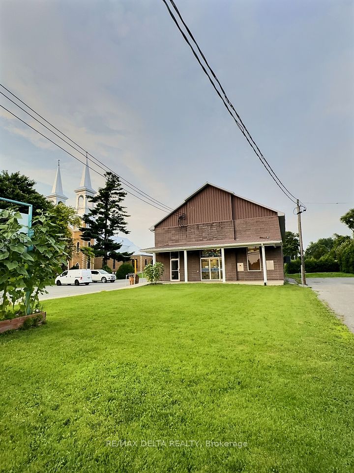 3779 CHAMPLAIN