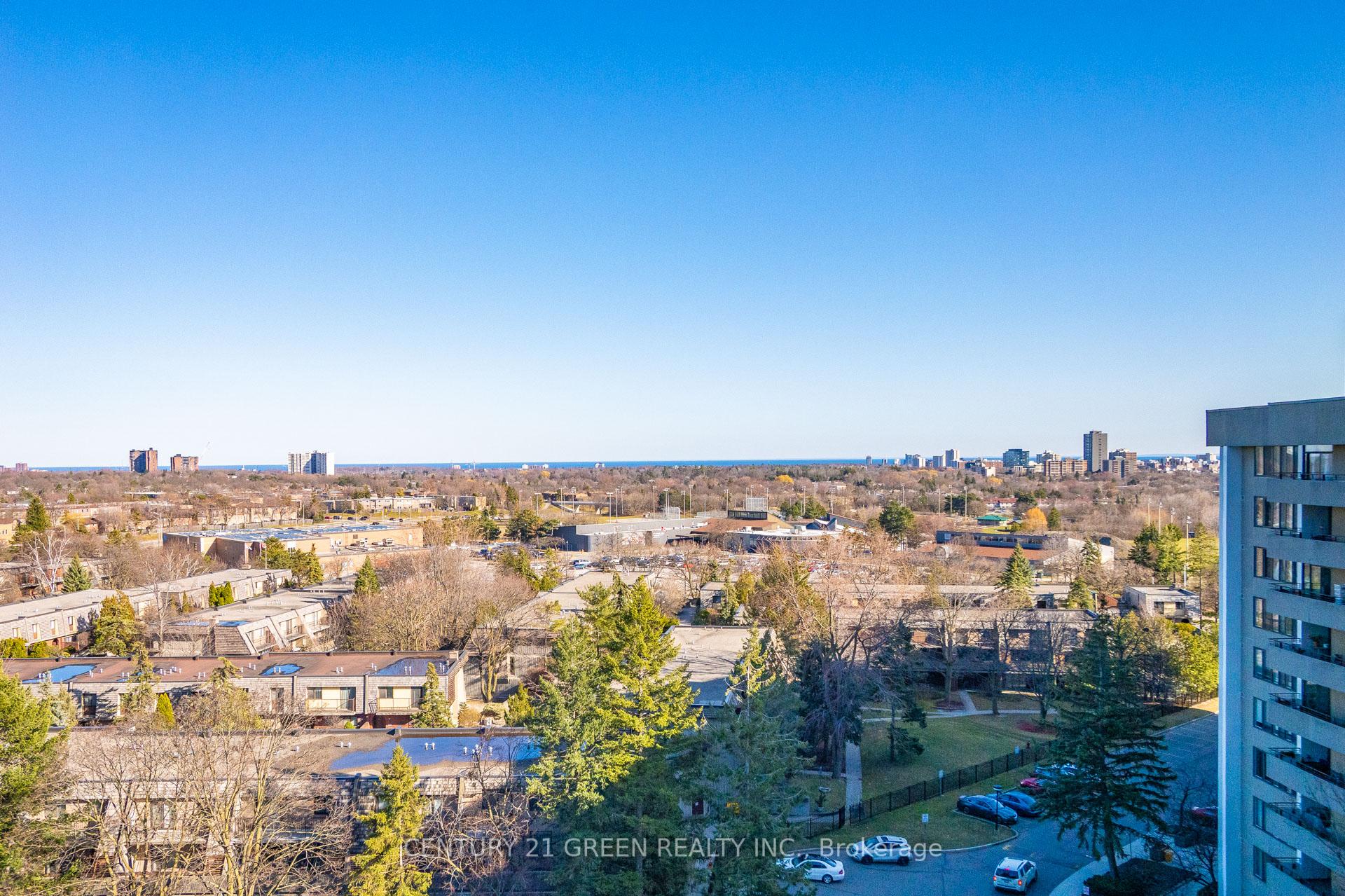 4 Bedrooms Condo at 1300 Mississauga Valleys, Mississauga For sale