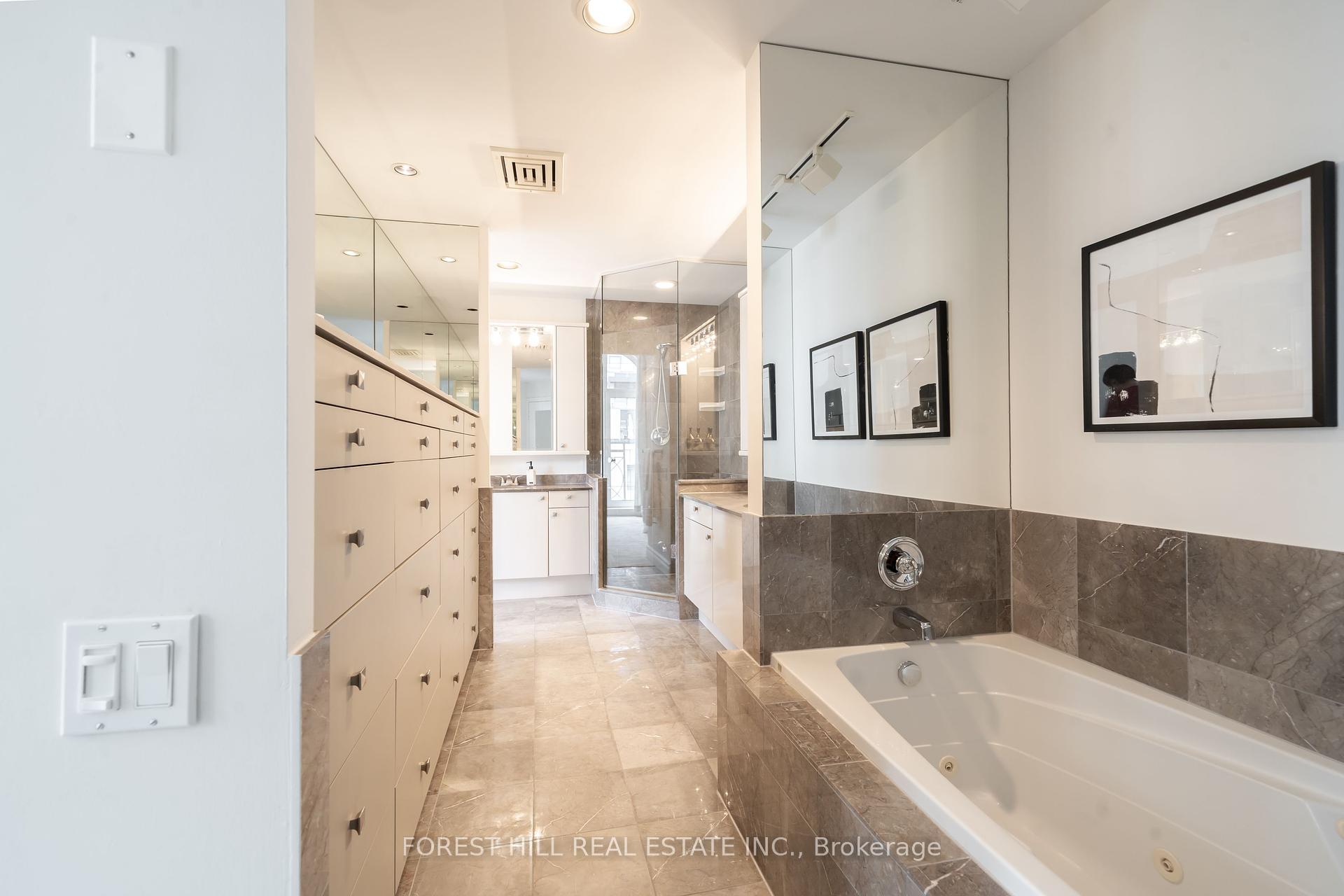 3 Bedrooms Condo at 1 Balmoral, Toronto For sale