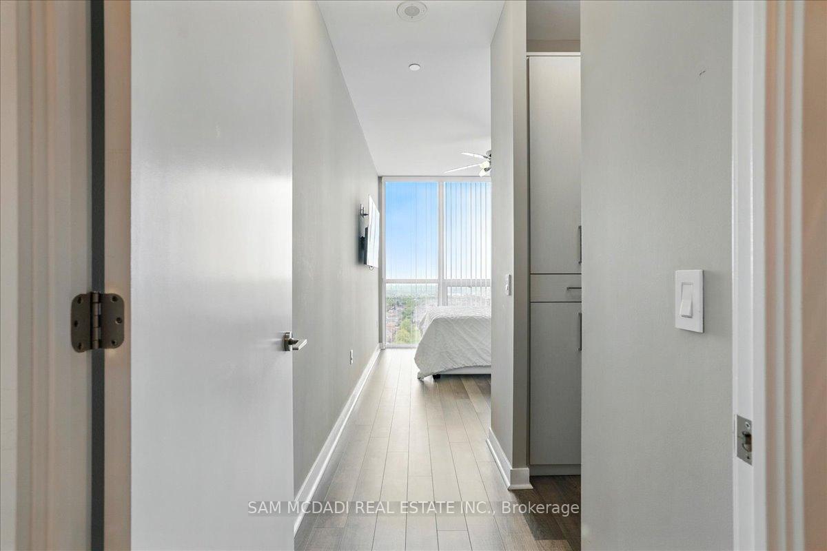 2 Bedrooms Condo at 3975 Grand Park, Mississauga For sale