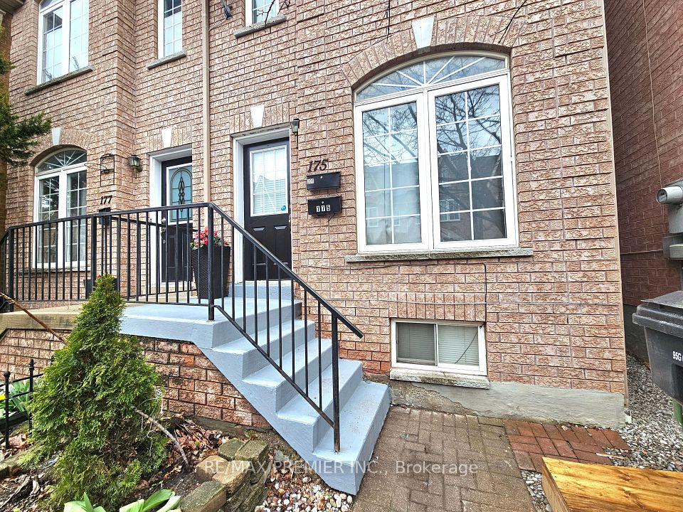 175 Rankin Crescent