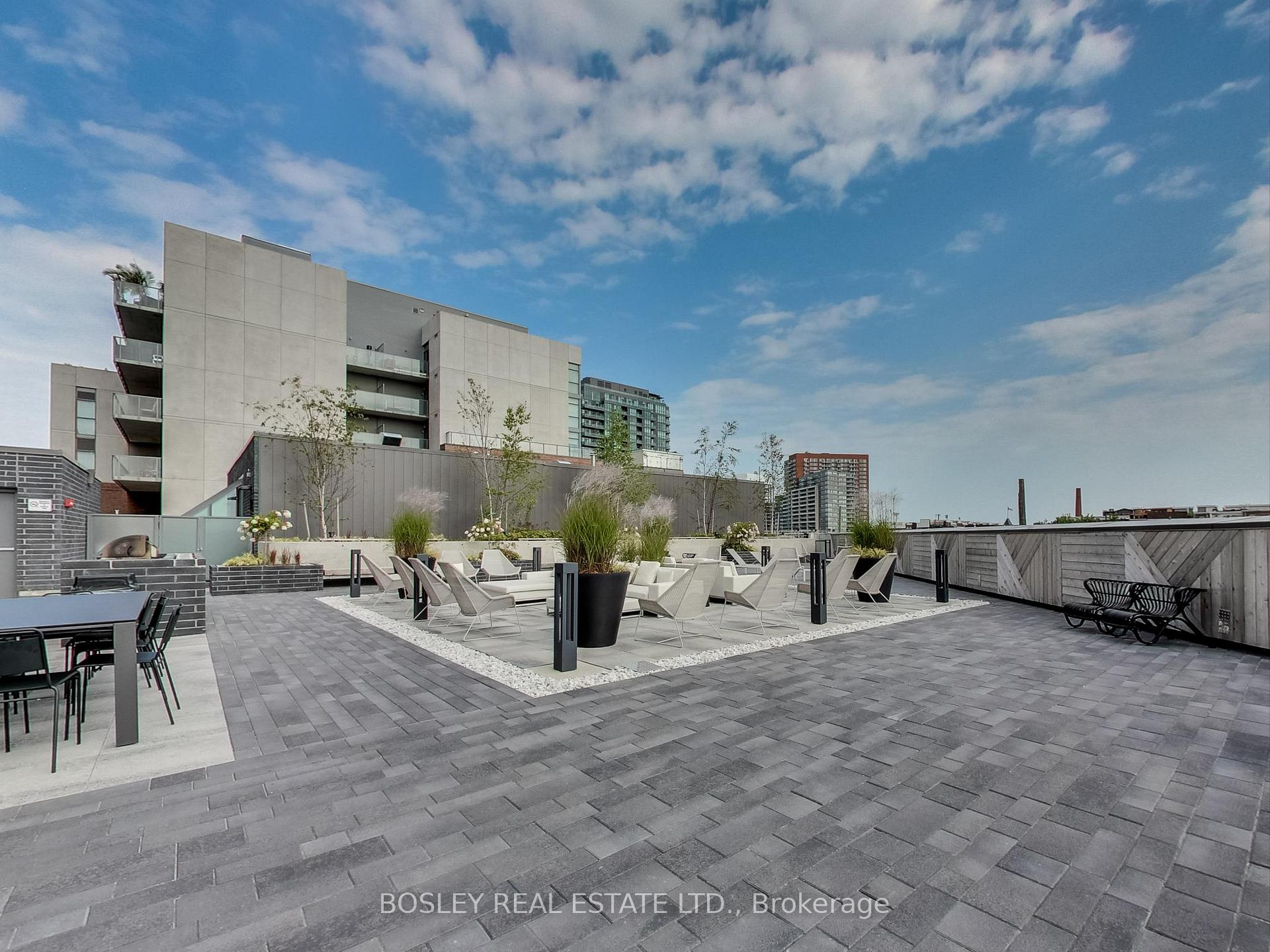 3 Bedrooms Condo at 20 Minowan Miikan, Toronto For sale