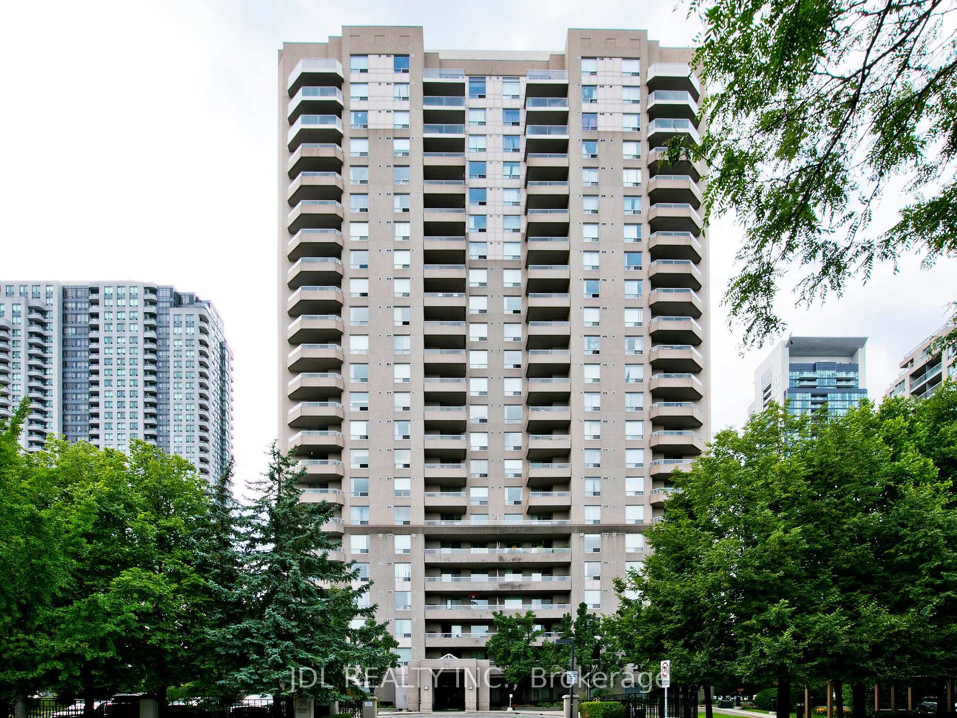 2 Bedrooms Condo at 35 EMPRESS, Toronto For sale