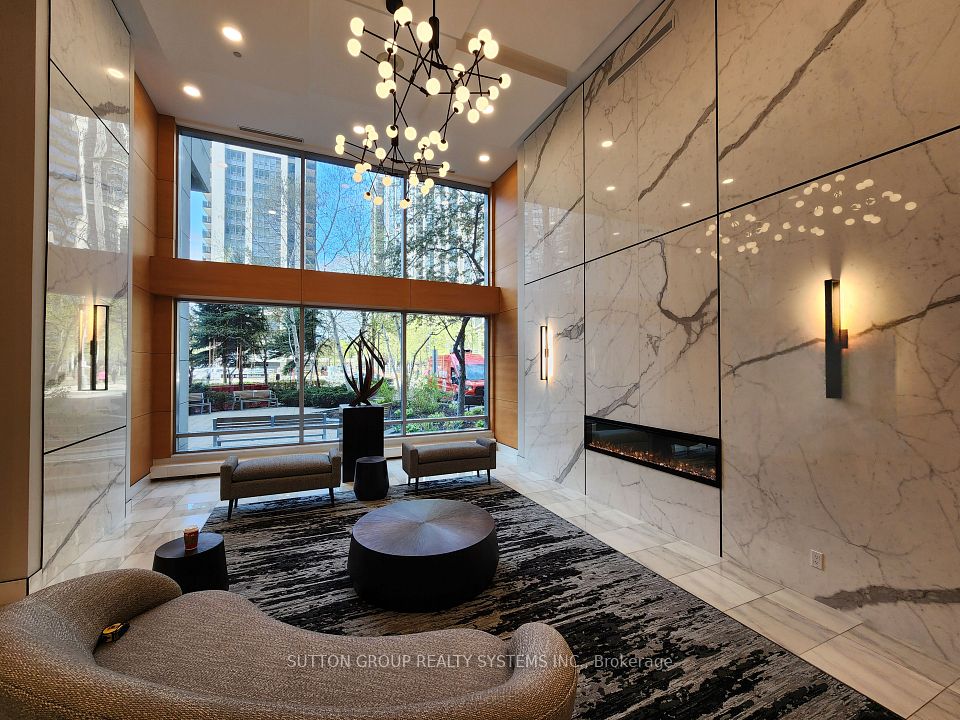 4968 Yonge