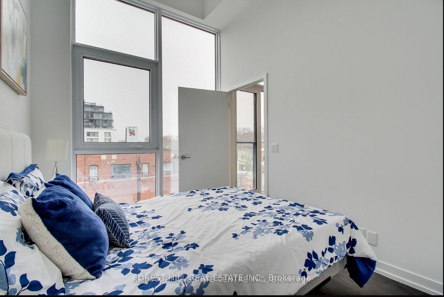 2020 Bathurst Street, #211