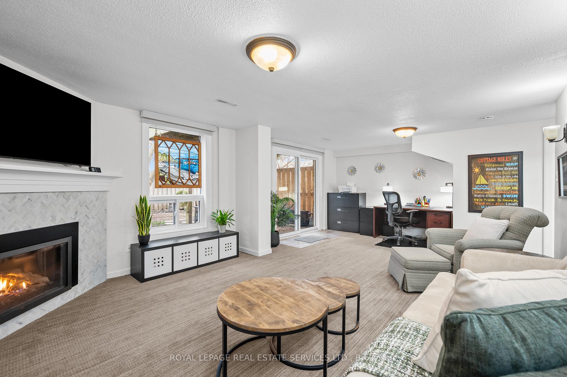 3 Bedrooms Condo at 2098 Marine,  Oakville For sale
