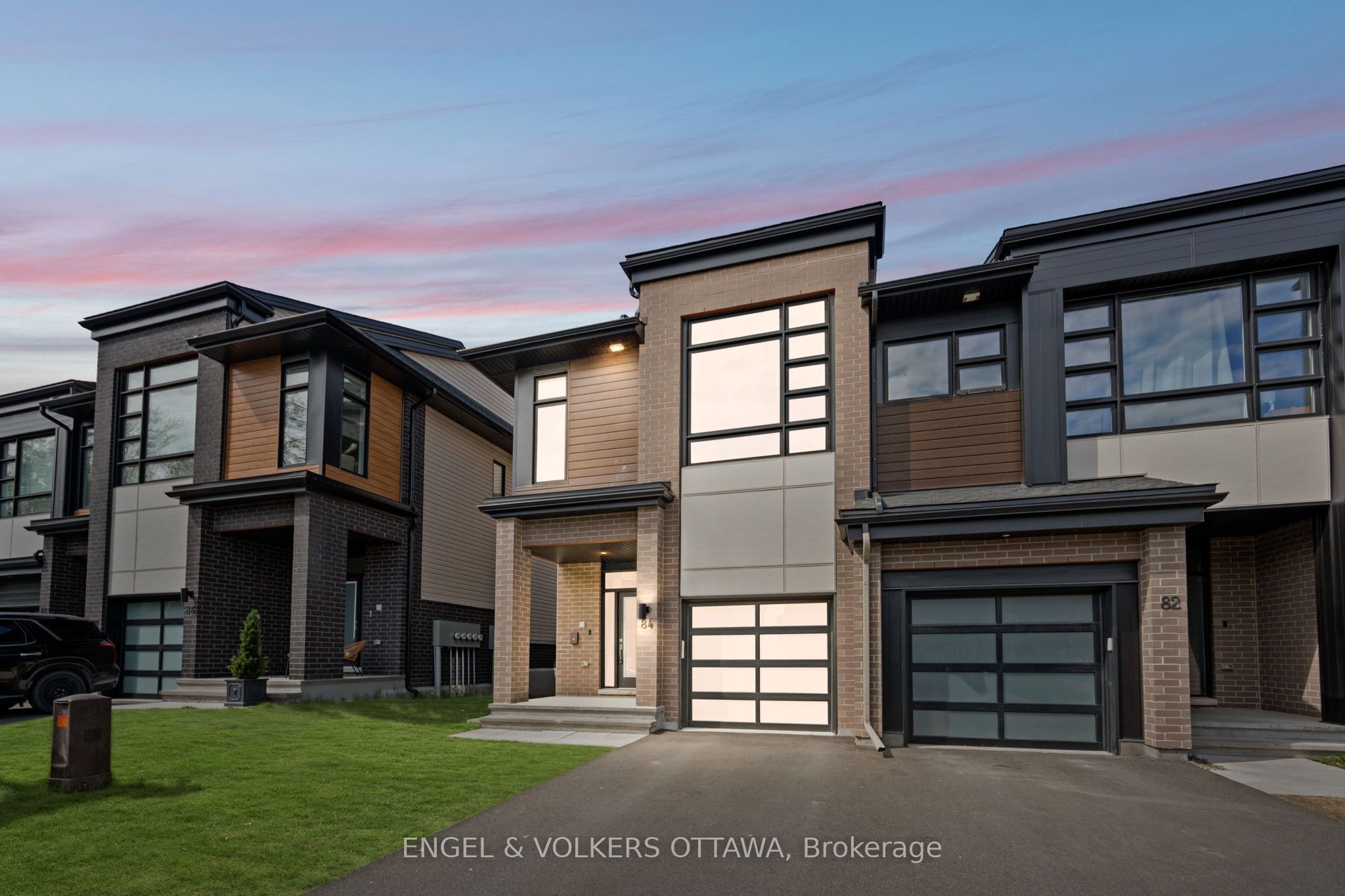 84 Canvasback Ridge, BlossomParkAirportandArea, ON K4M 0P4